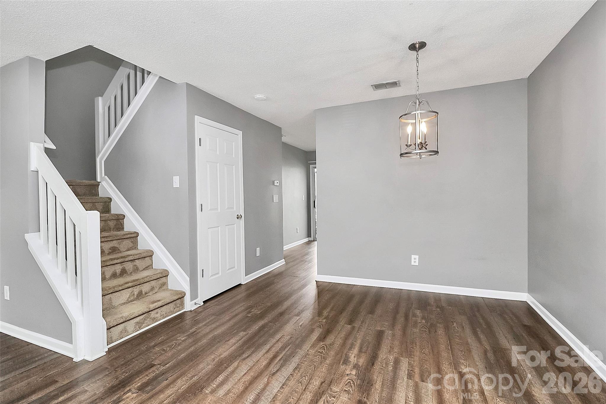 10739 Holly Ridge Boulevard Property Photo 6