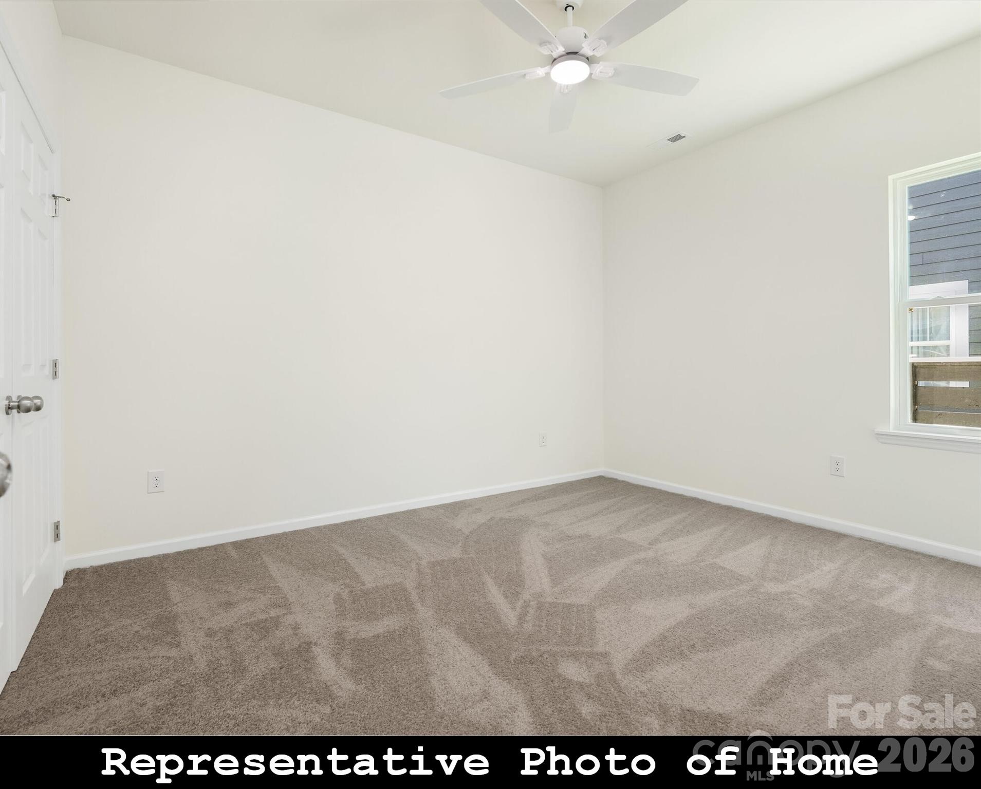 962 S Hoskins Road Property Photo 10
