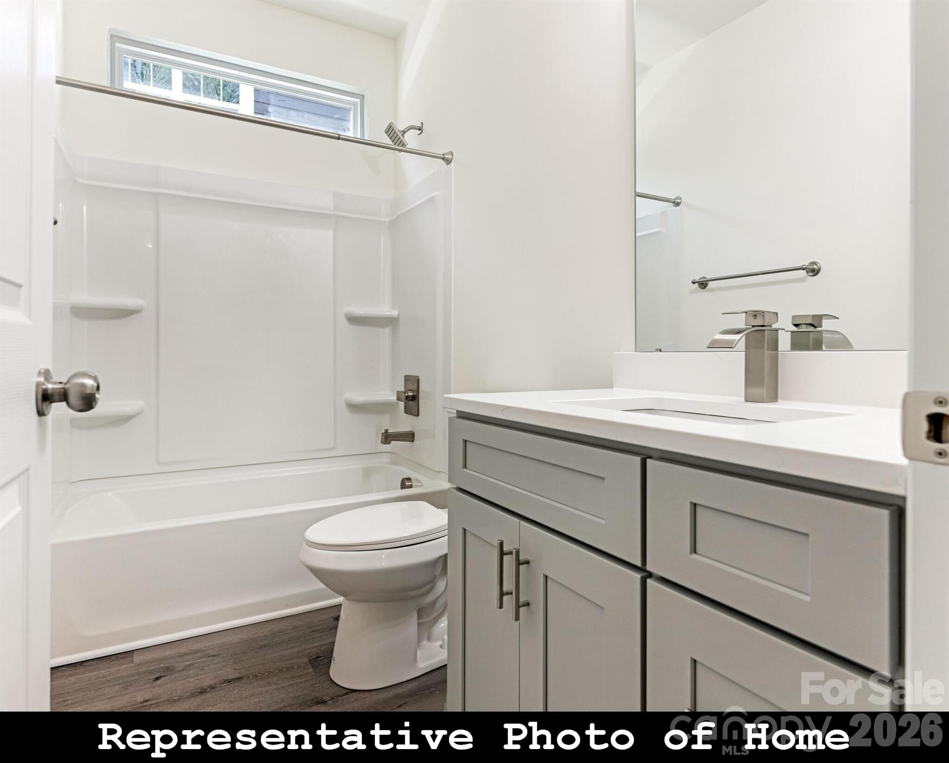 962 S Hoskins Road Property Photo 11
