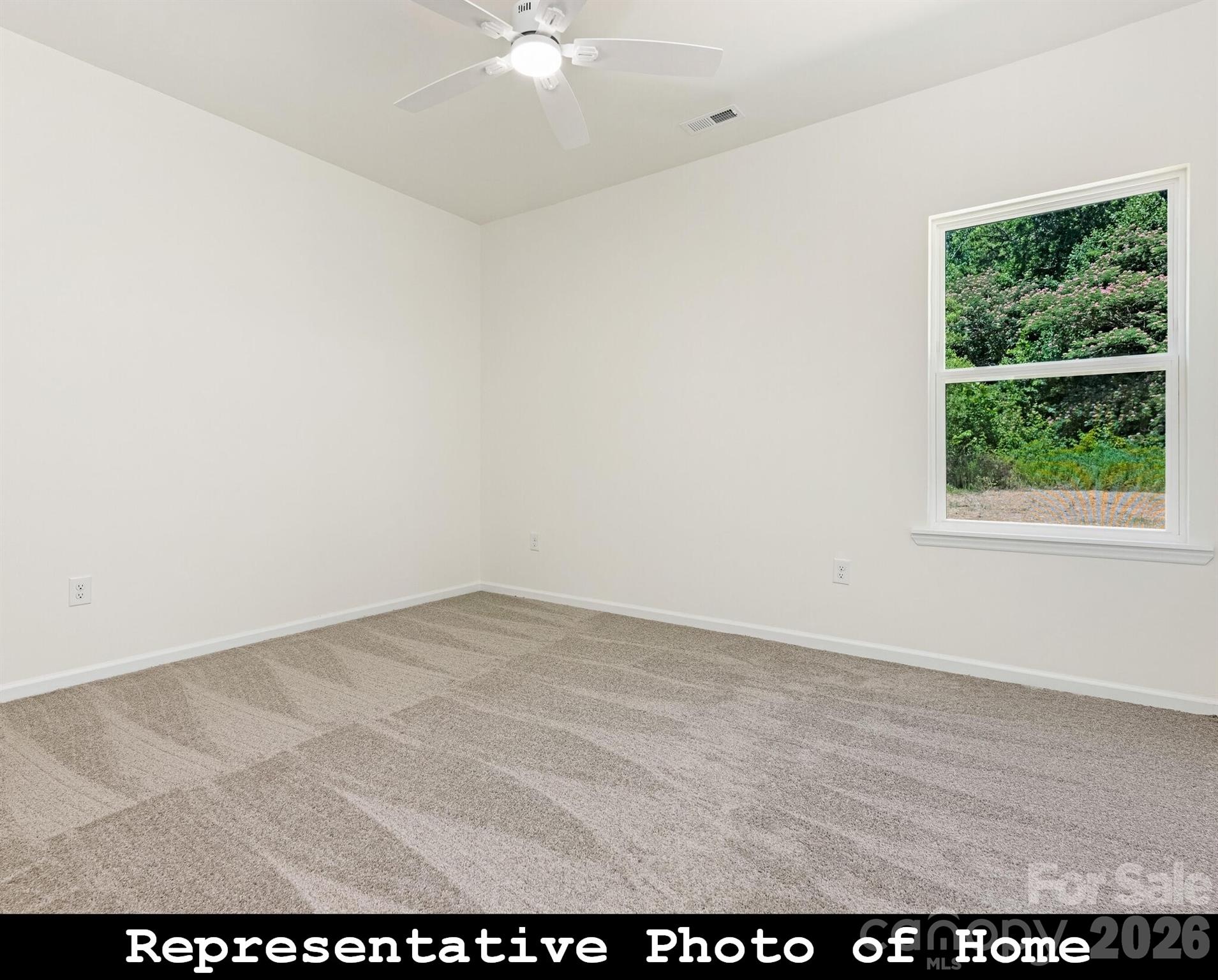 962 S Hoskins Road Property Photo 12