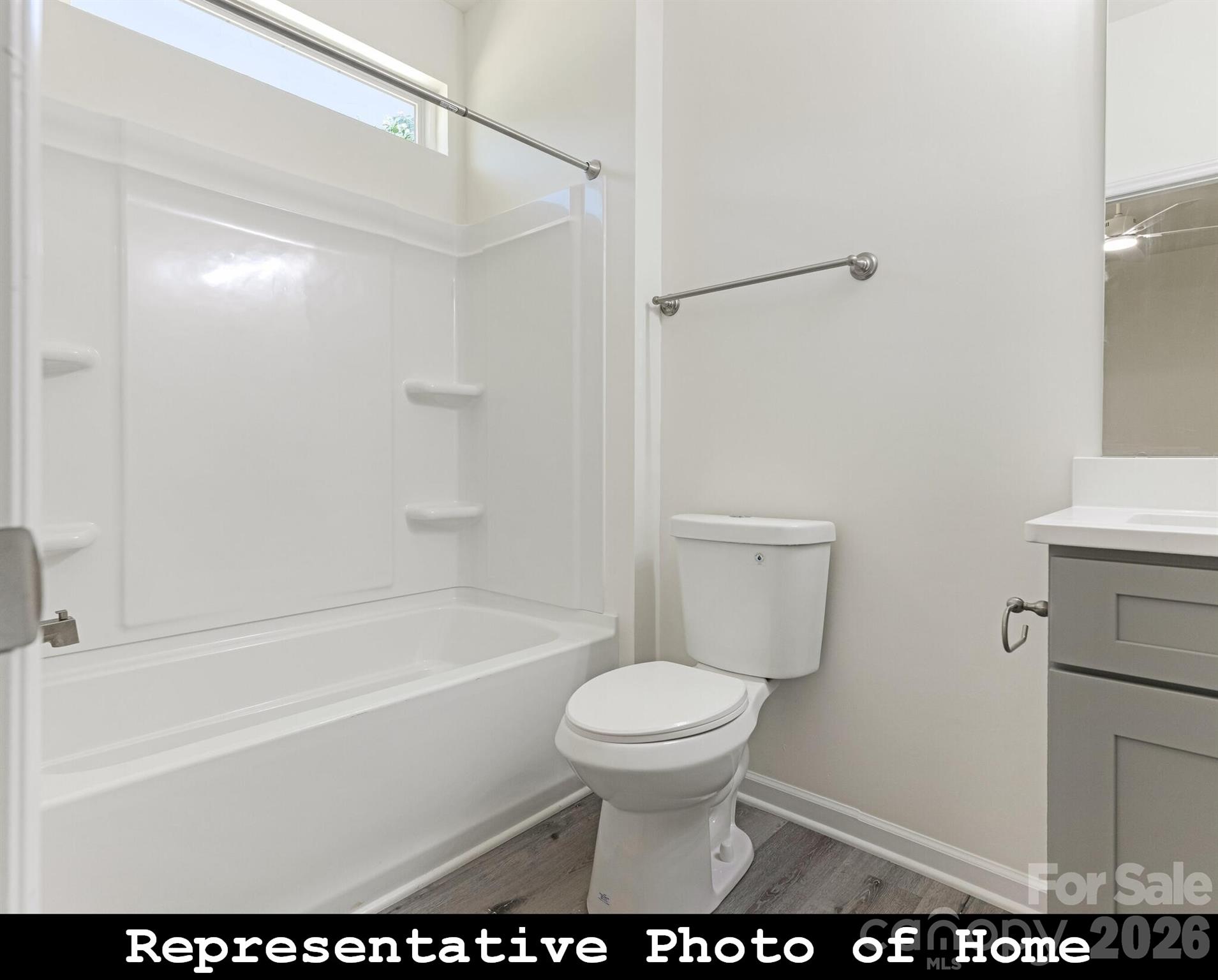 962 S Hoskins Road Property Photo 14