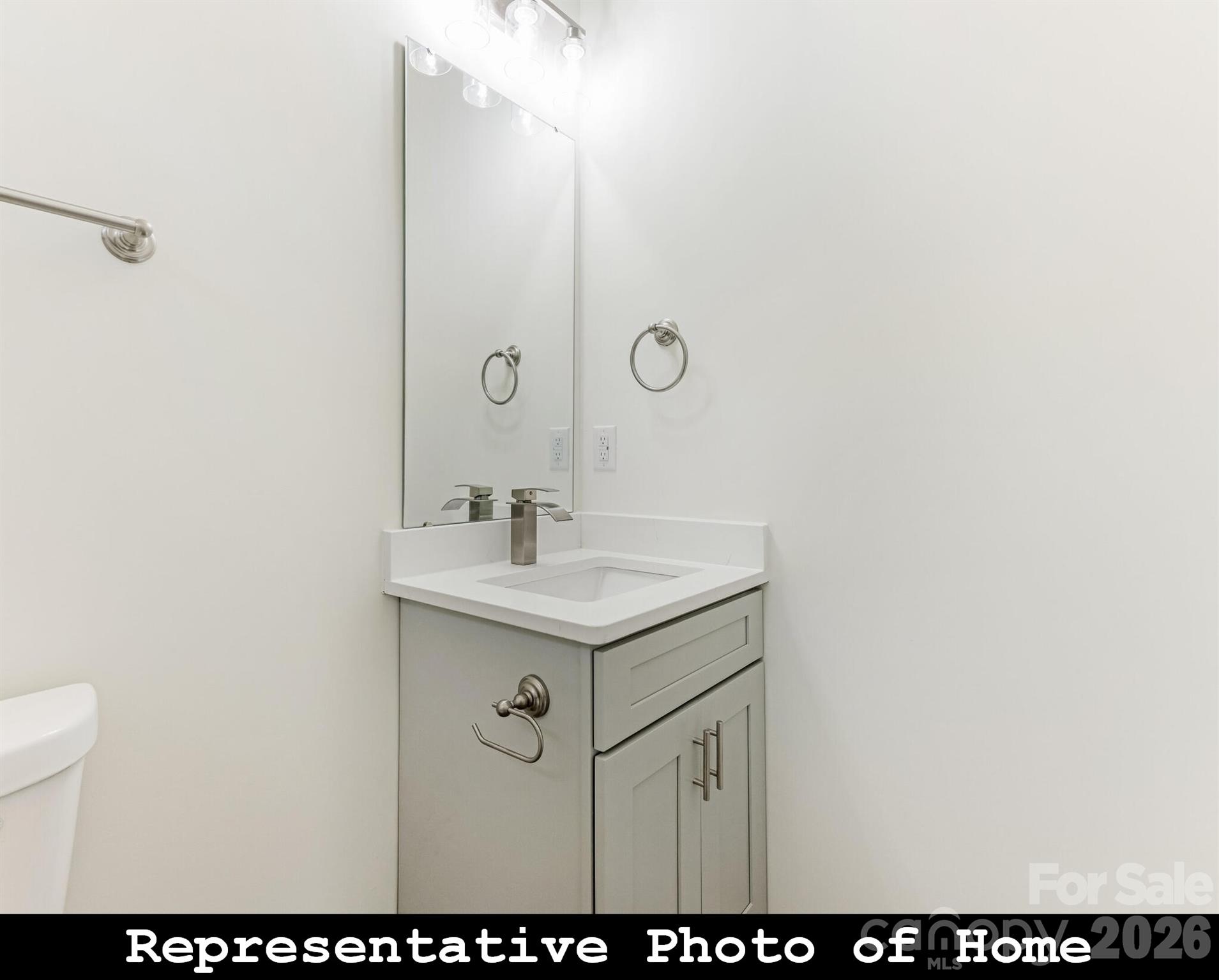 962 S Hoskins Road Property Photo 15