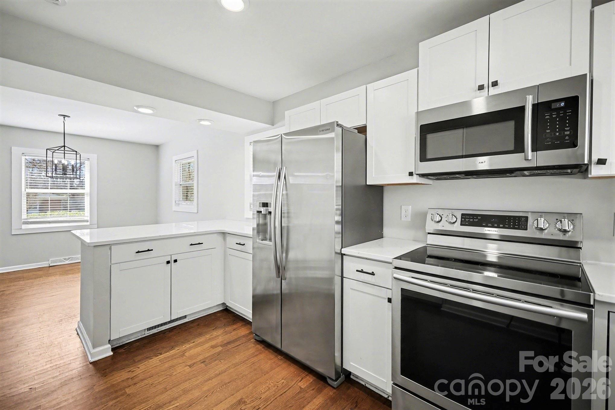 6626 Glenmoor Drive Property Photo 6