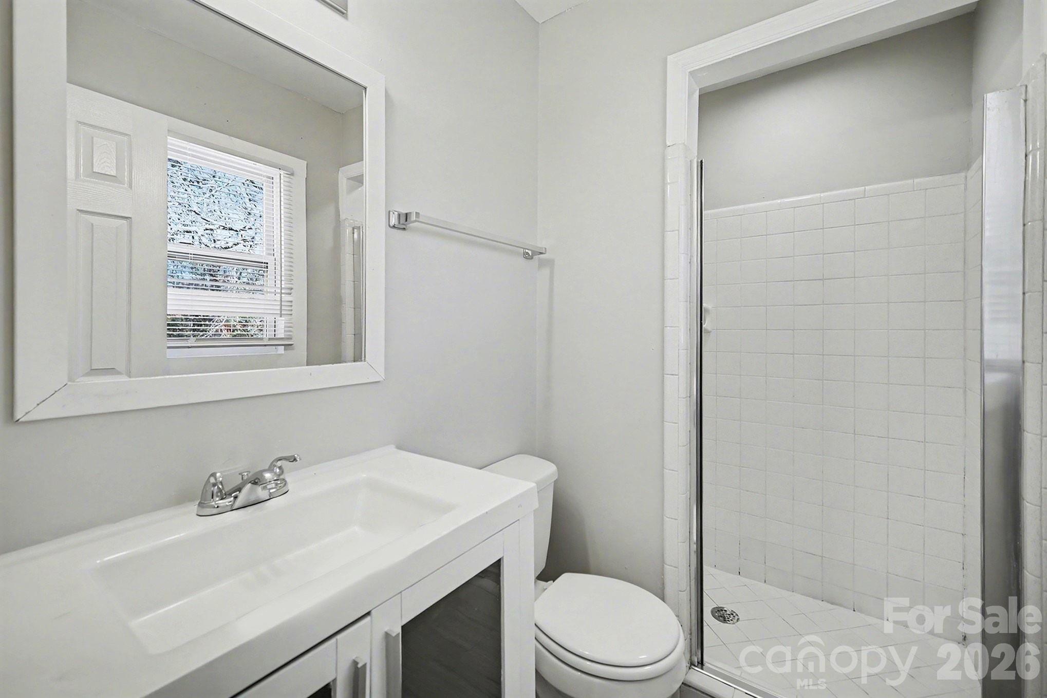 6626 Glenmoor Drive Property Photo 9