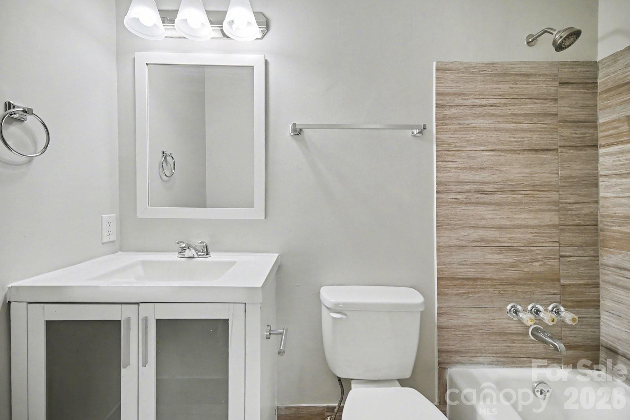 6626 Glenmoor Drive Property Photo 10
