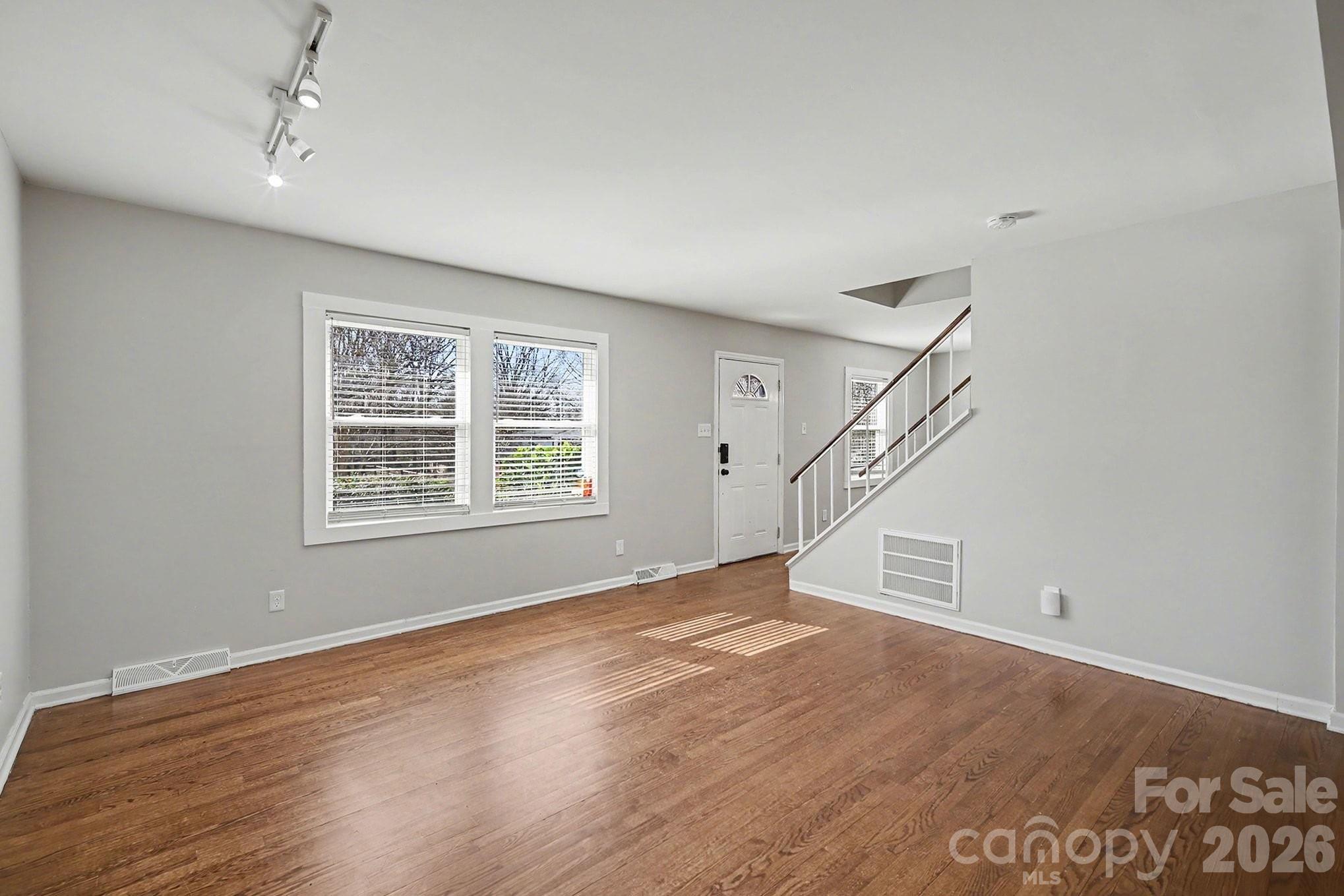 6626 Glenmoor Drive Property Photo 14