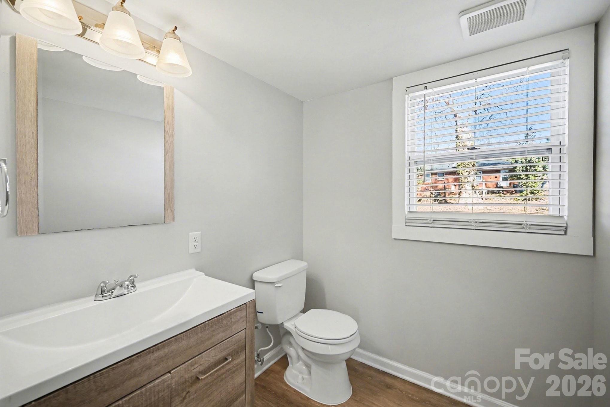 6626 Glenmoor Drive Property Photo 20
