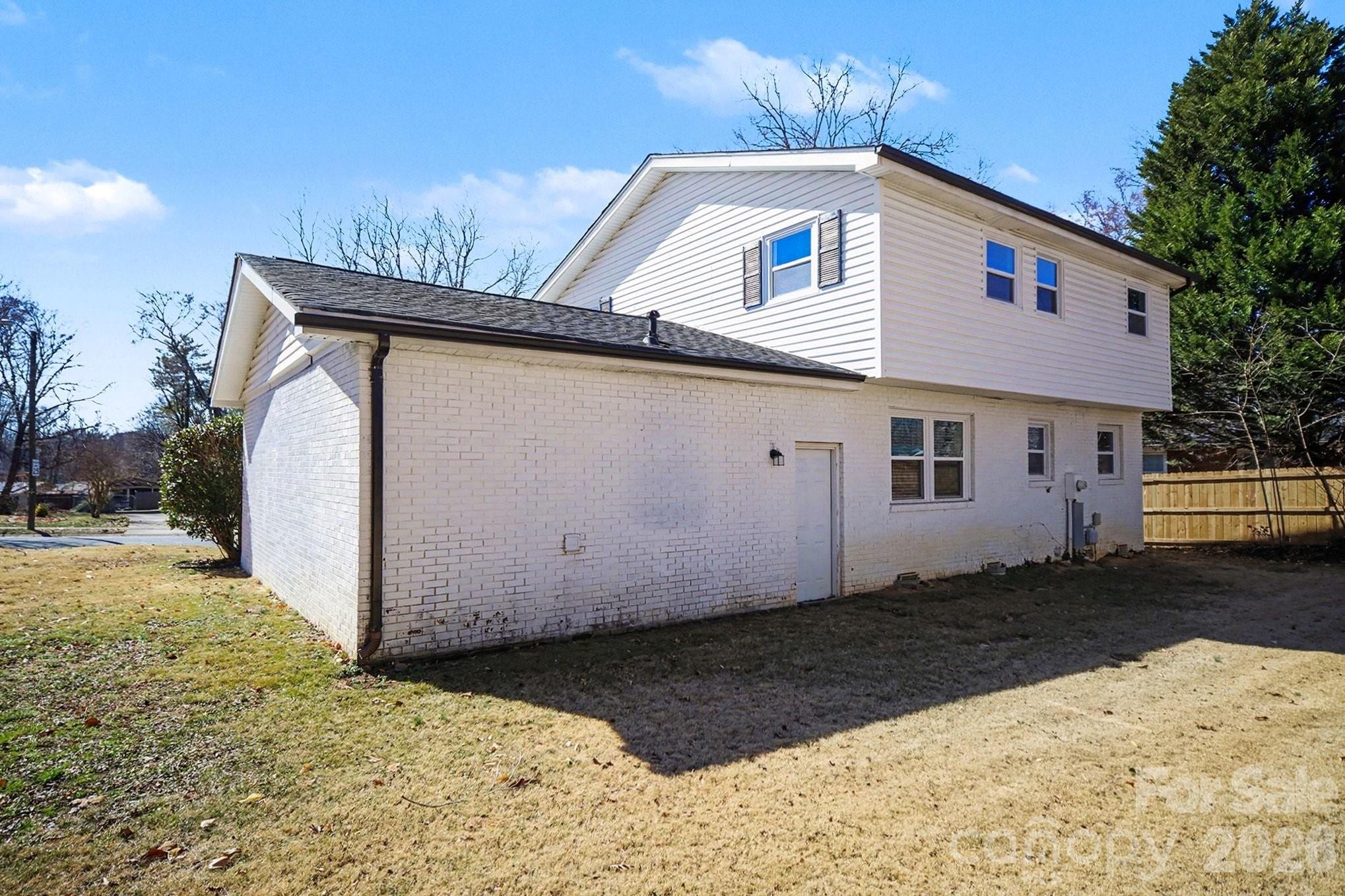 6626 Glenmoor Drive Property Photo 29