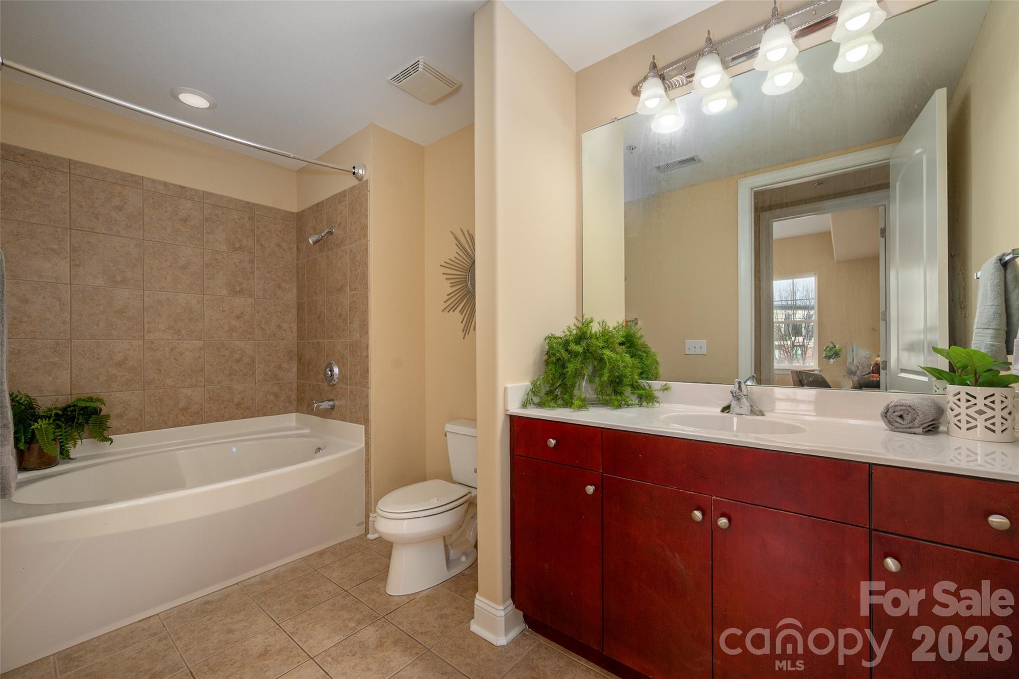 4620 Piedmont Row Drive 415 Property Photo 19