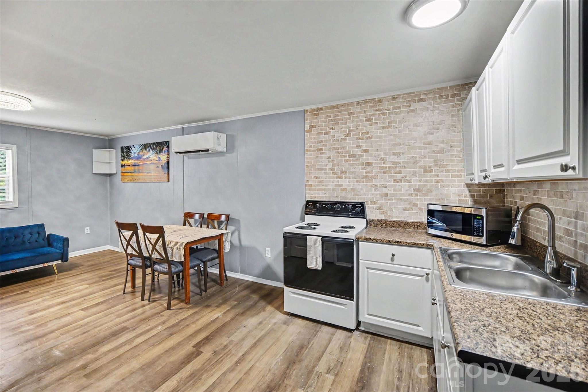 1201 Iva Avenue Property Photo 4