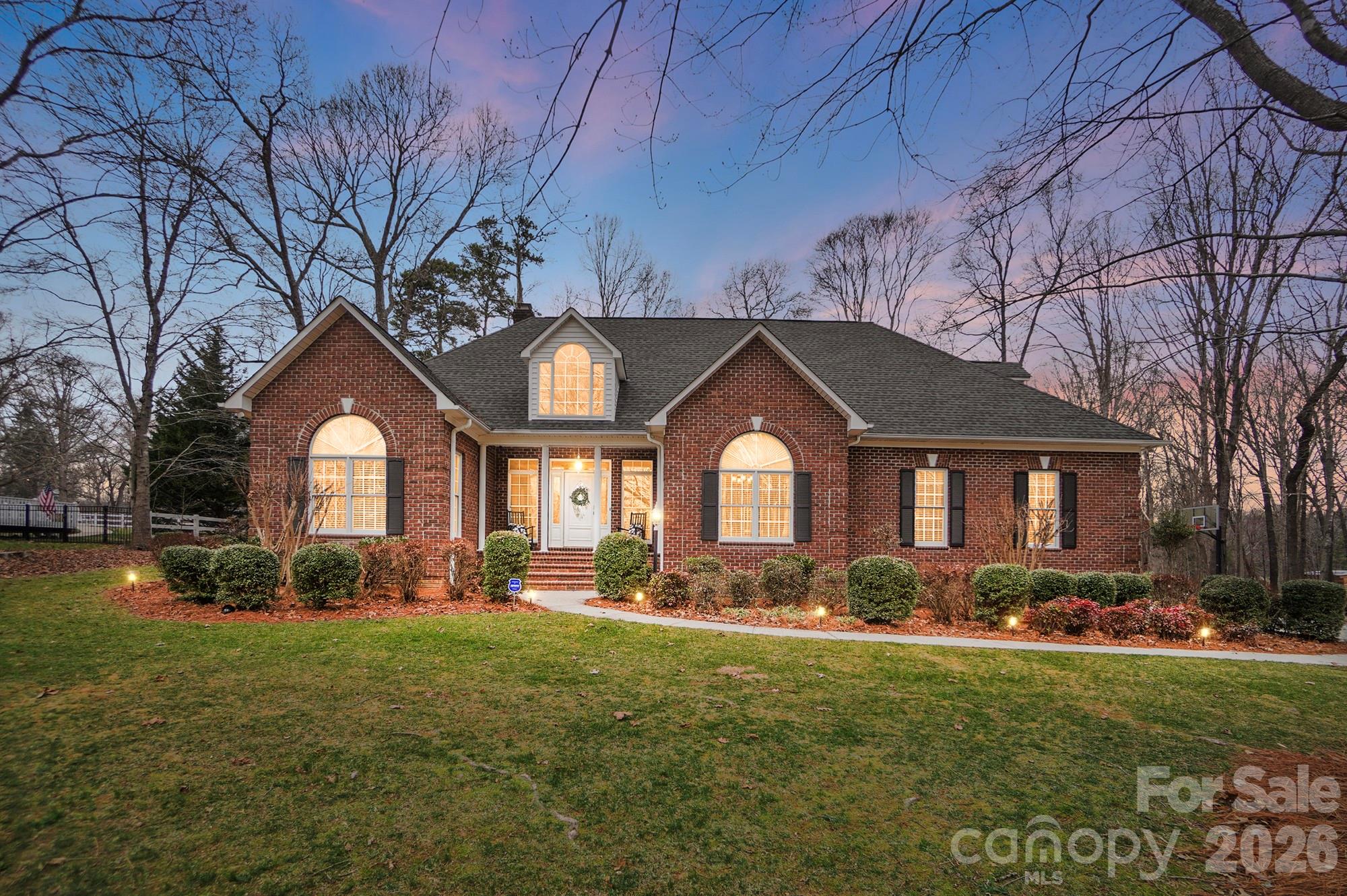 135 Water Oak Lane Property Photo 1