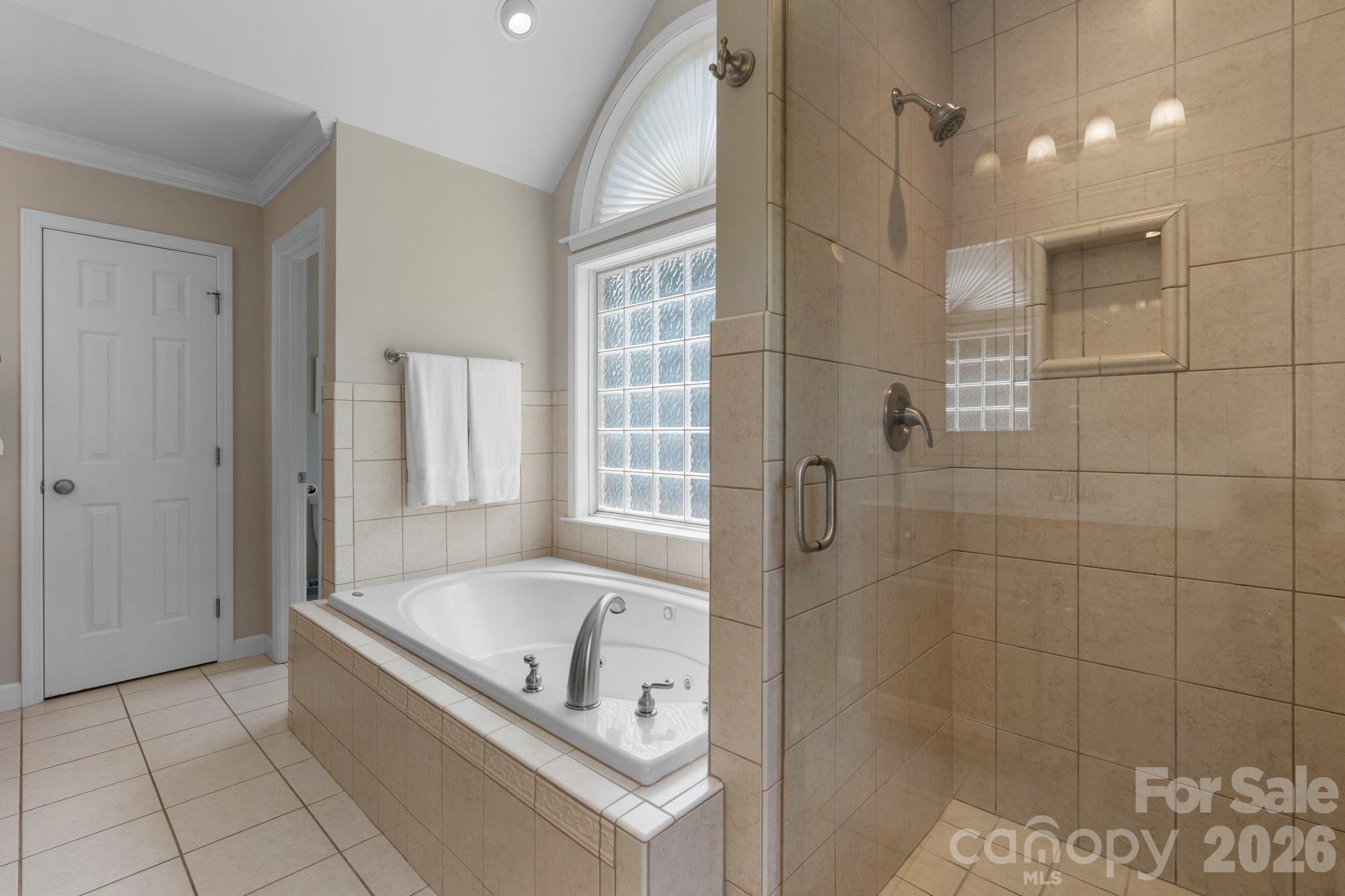 1221 Willow Creek Drive Property Photo 27