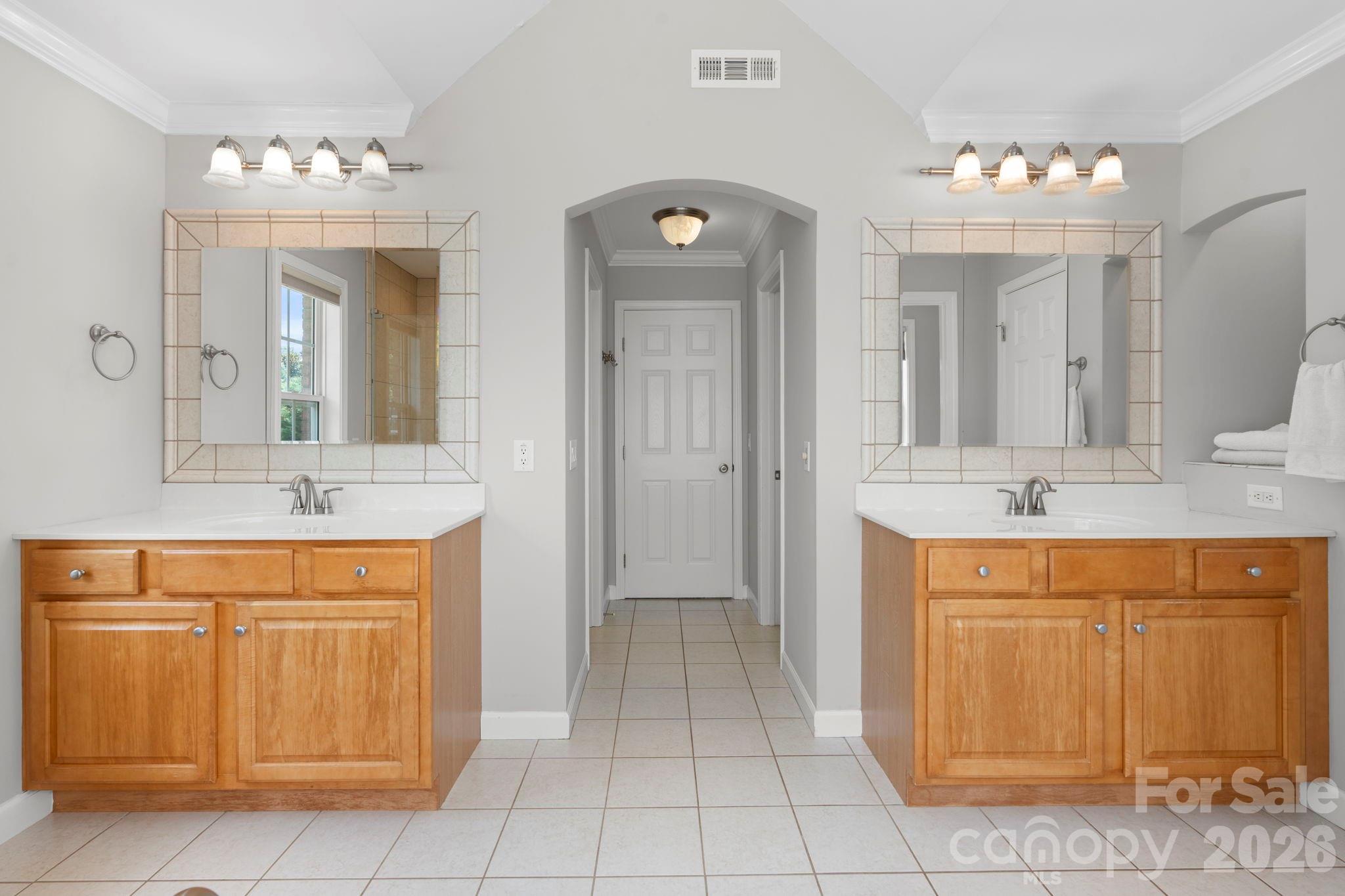 1221 Willow Creek Drive Property Photo 28