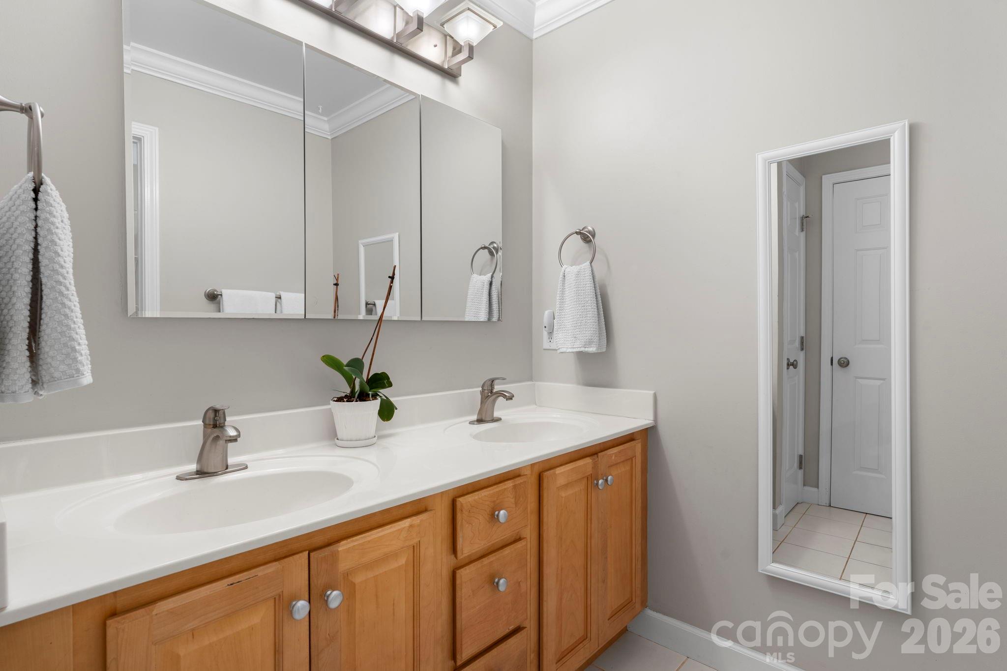 1221 Willow Creek Drive Property Photo 30