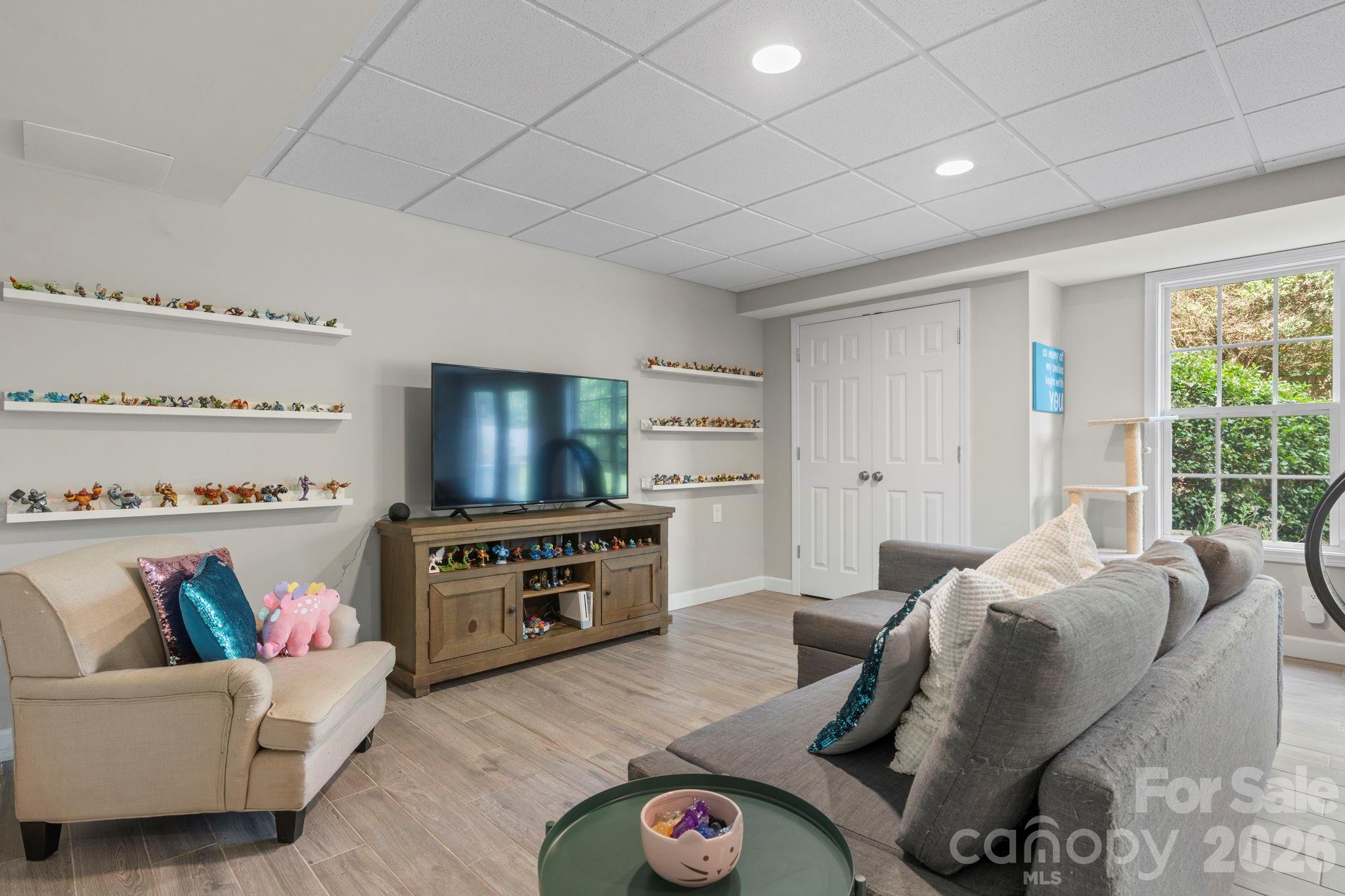 1221 Willow Creek Drive Property Photo 37