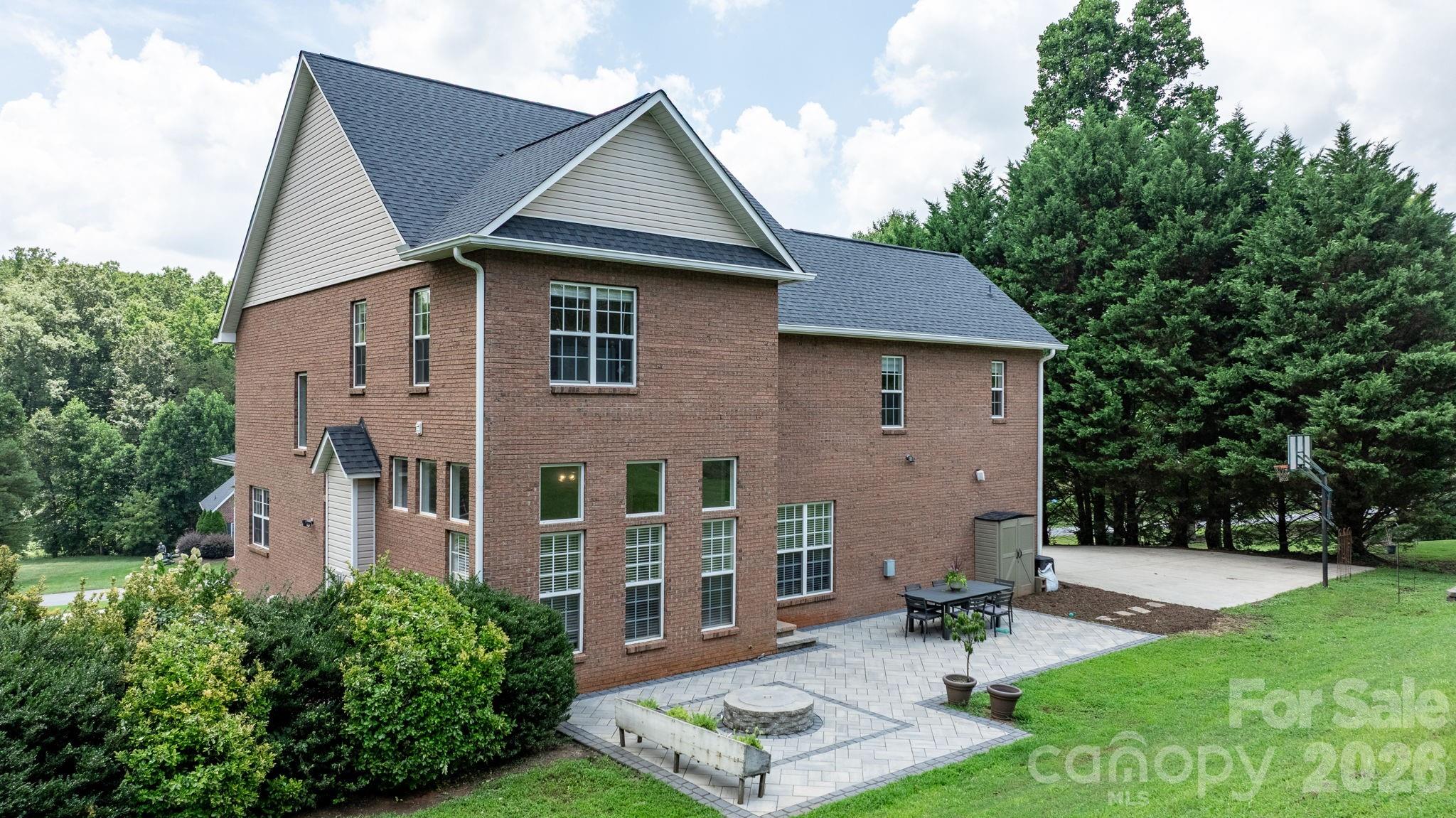 1221 Willow Creek Drive Property Photo 47