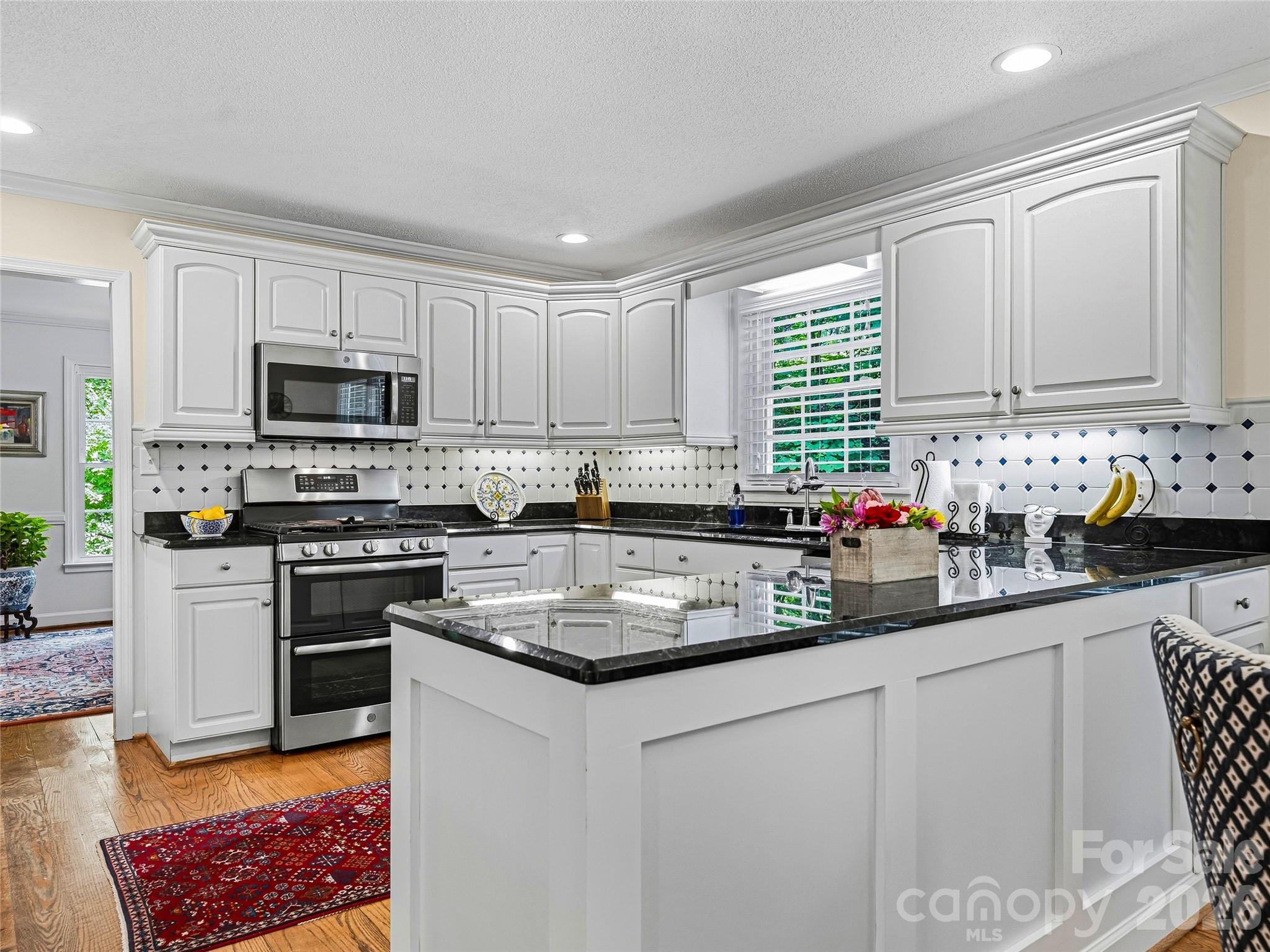 72 Brookwood Road Property Photo 9