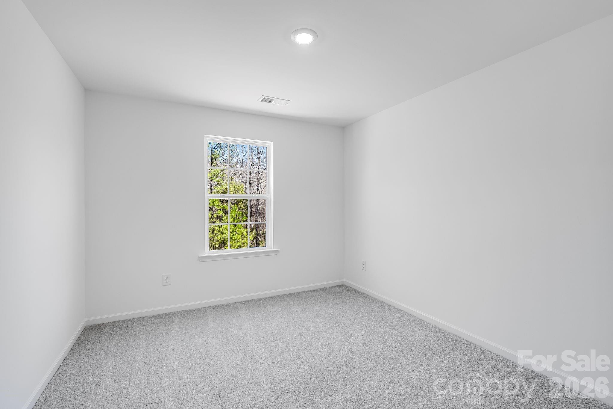 631 Sparano Loop Property Photo 5