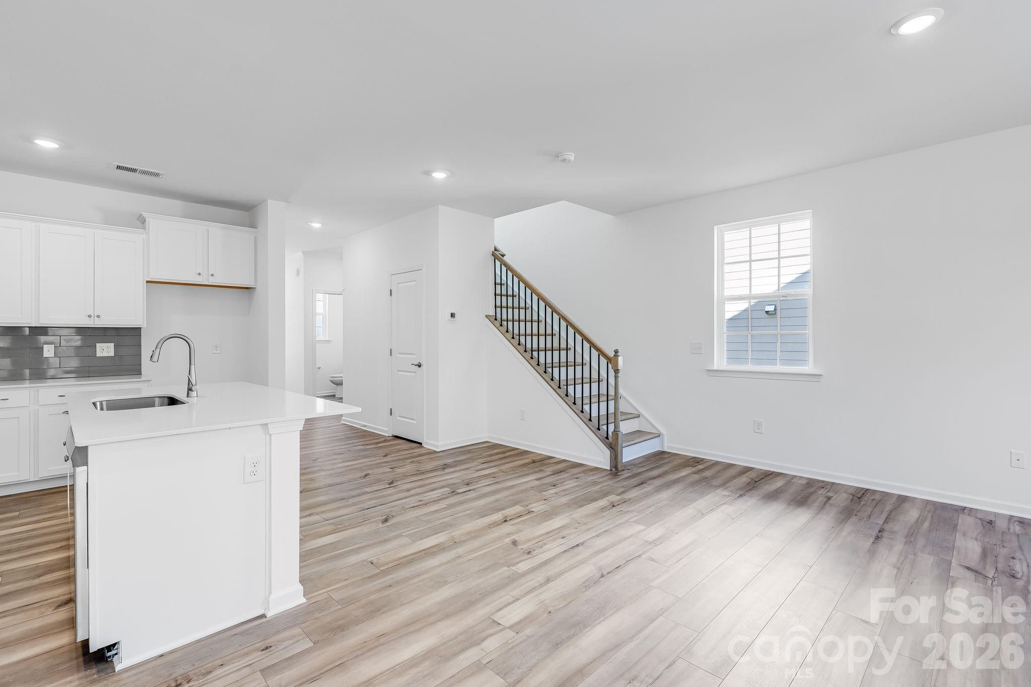 631 Sparano Loop Property Photo 8