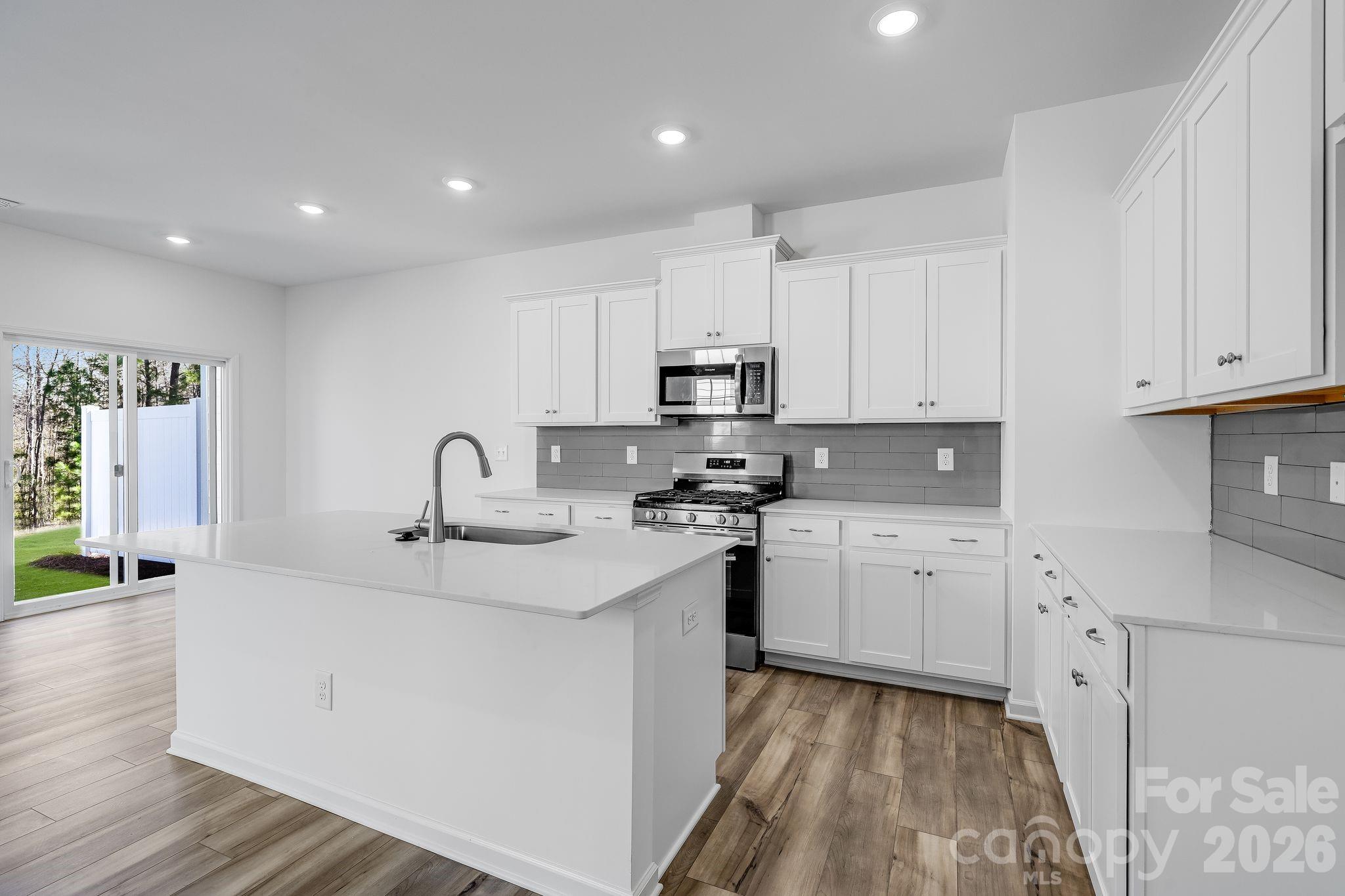 631 Sparano Loop Property Photo 10