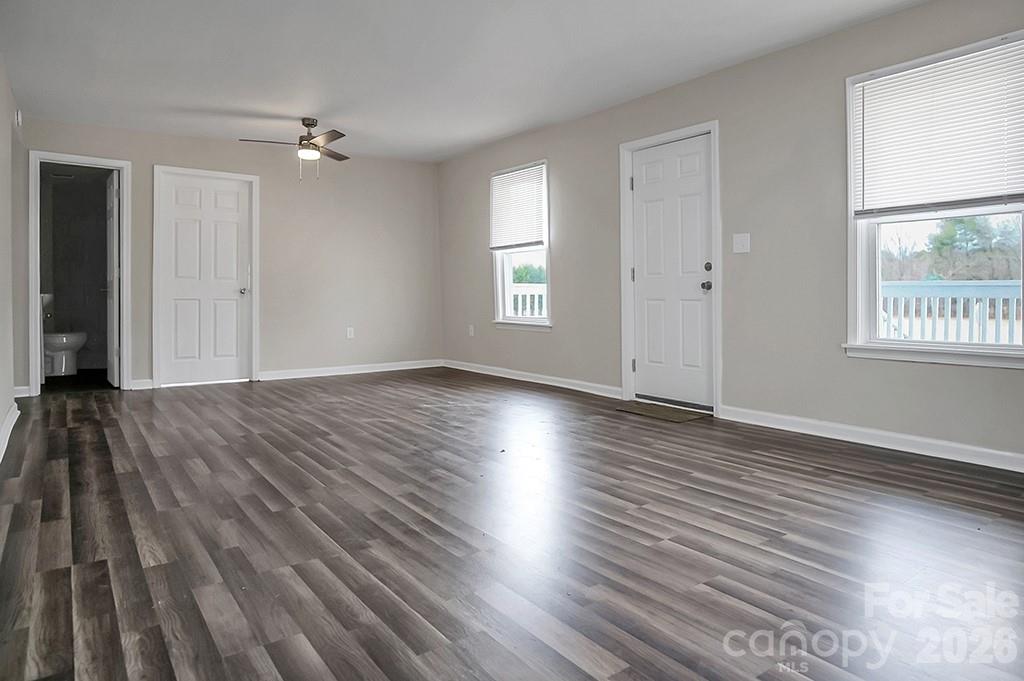301 Jc Dellinger Road Property Photo 10