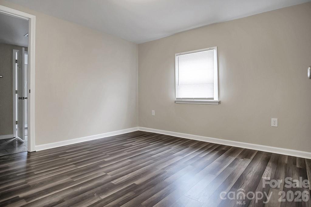 301 Jc Dellinger Road Property Photo 16