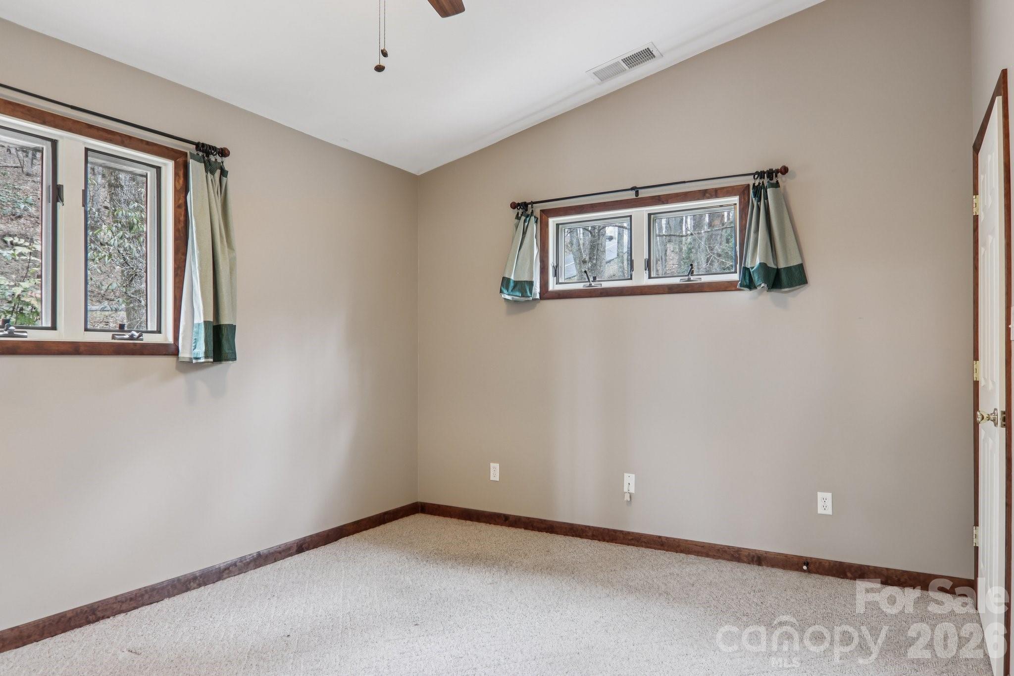 71 N Setsi Lane Property Photo 18