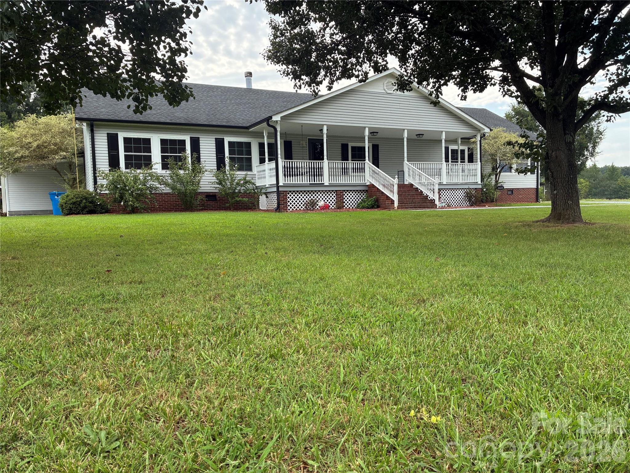 13215 Pine Bluff Road Property Photo 2