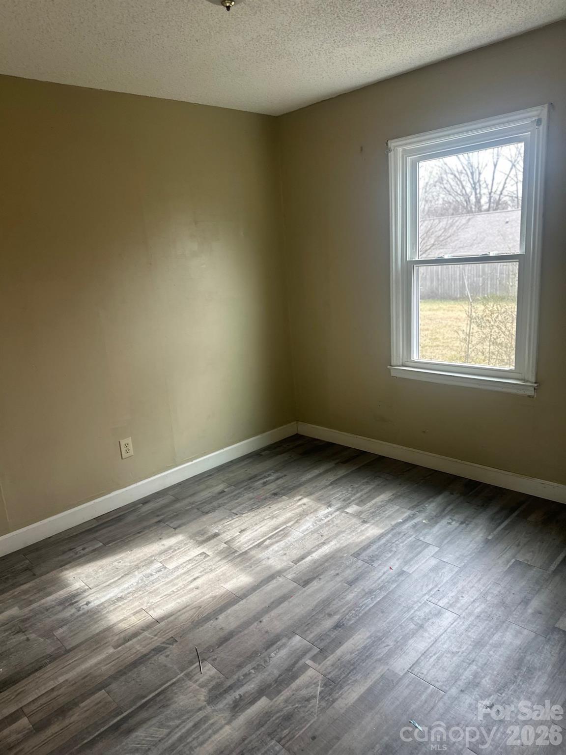 1323 7th Street Property Photo 8