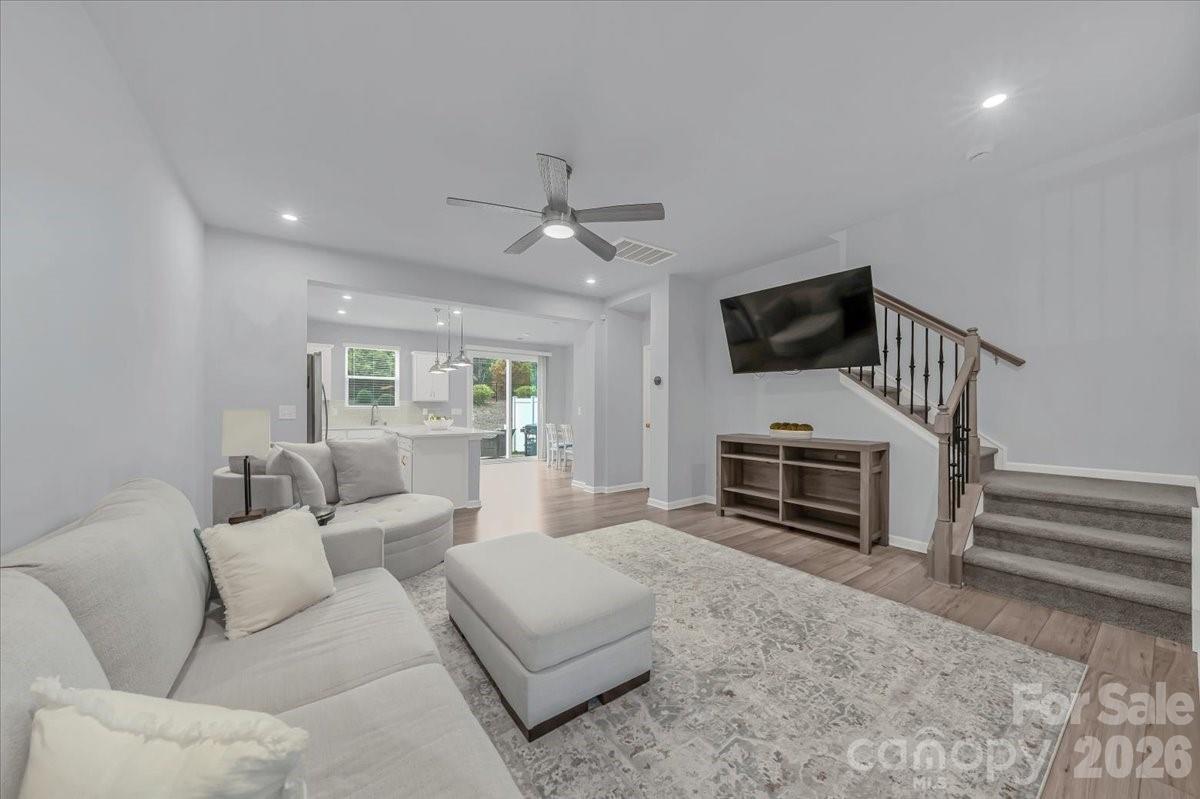 11310 Bartrams Way Property Photo 9