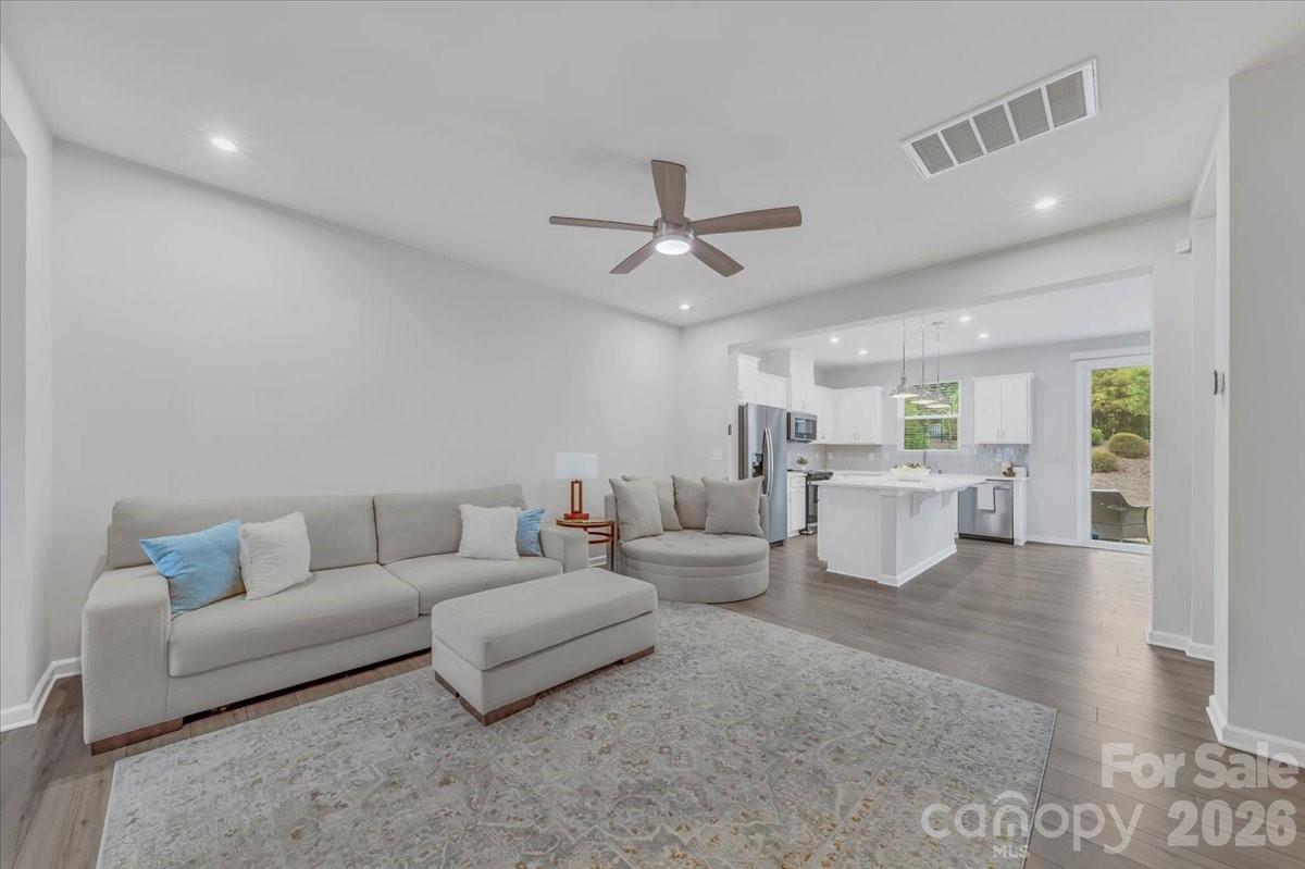 11310 Bartrams Way Property Photo 10