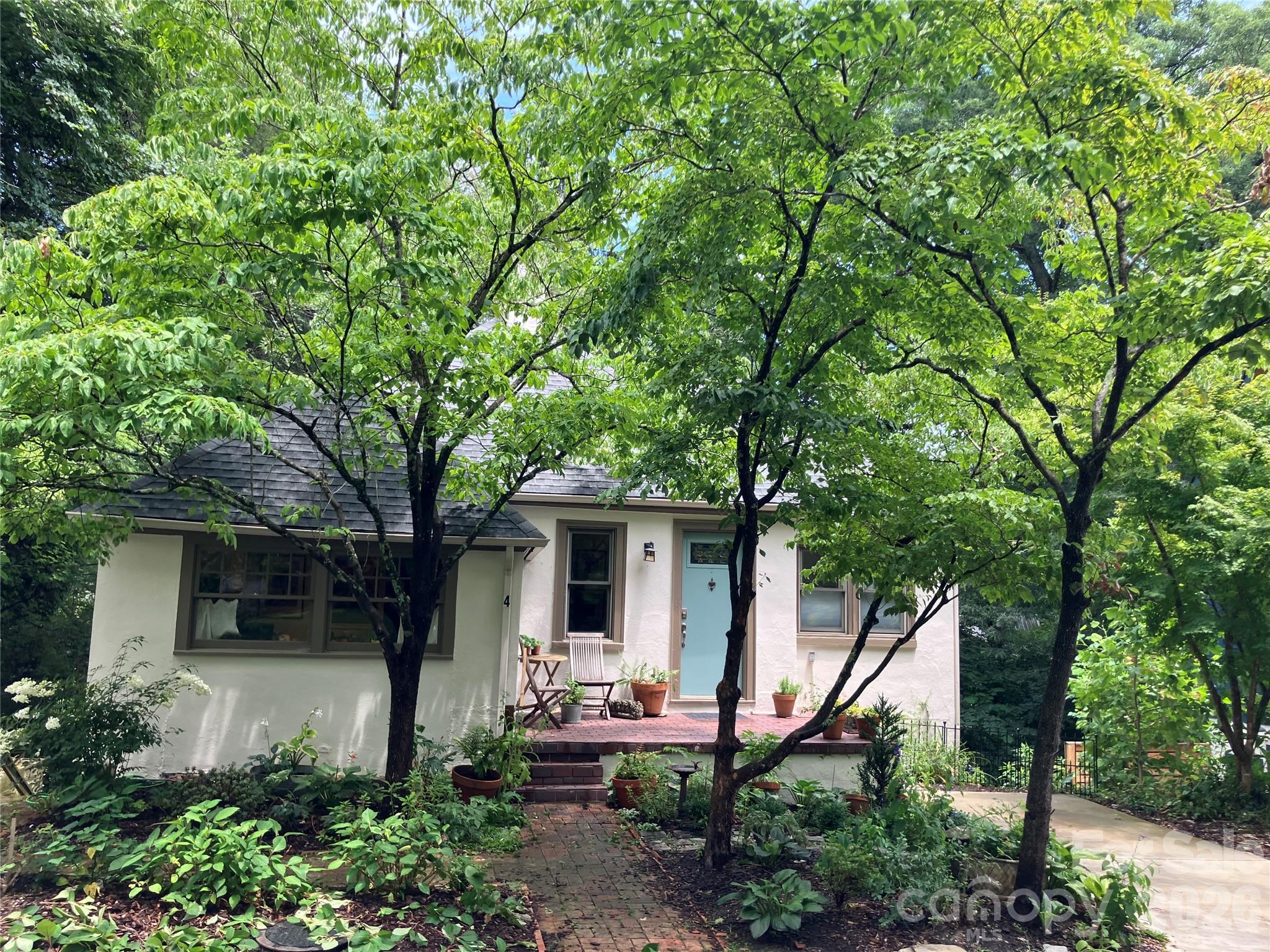 4 Duke Street Property Photo 2