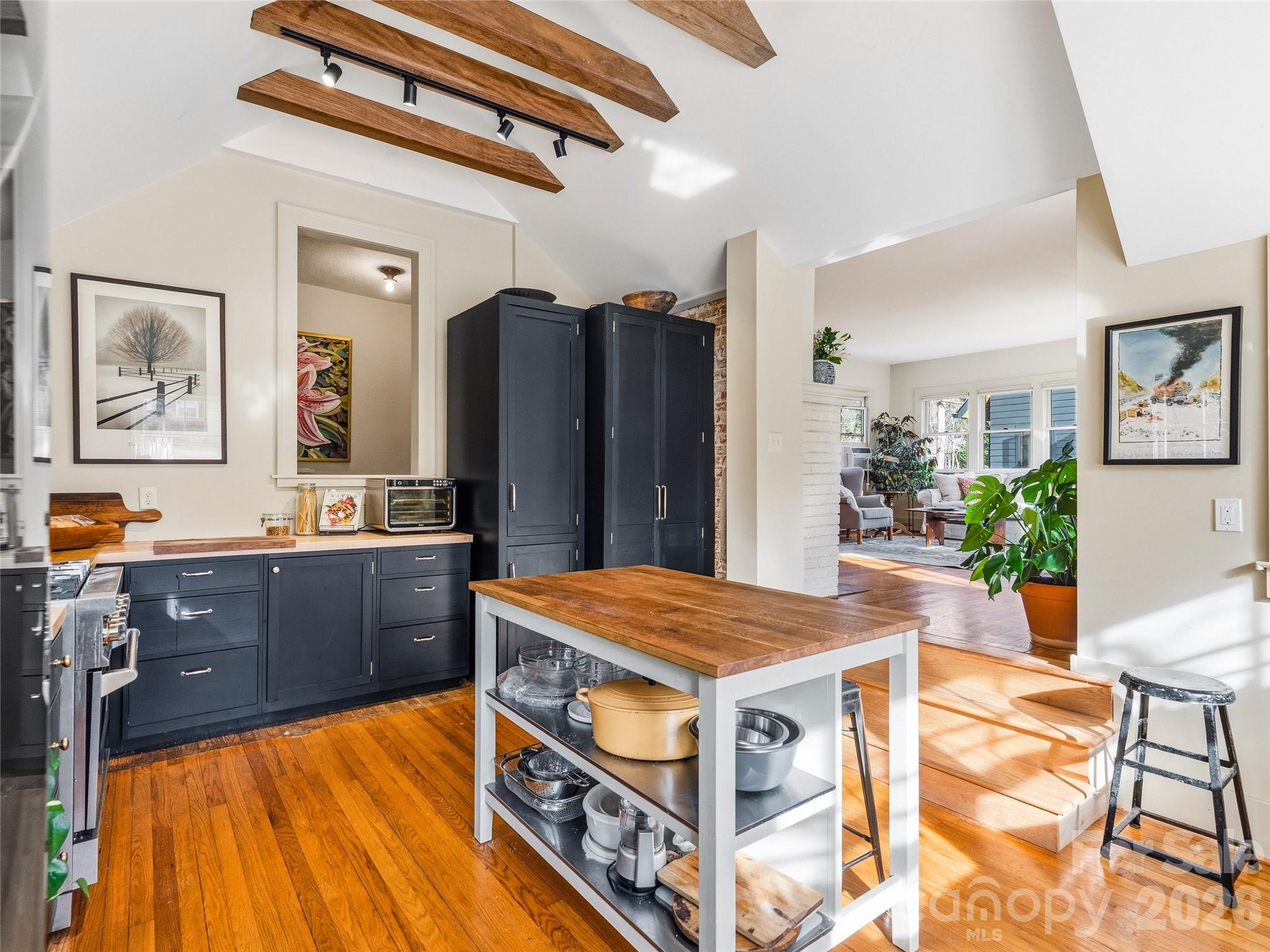 4 Duke Street Property Photo 17
