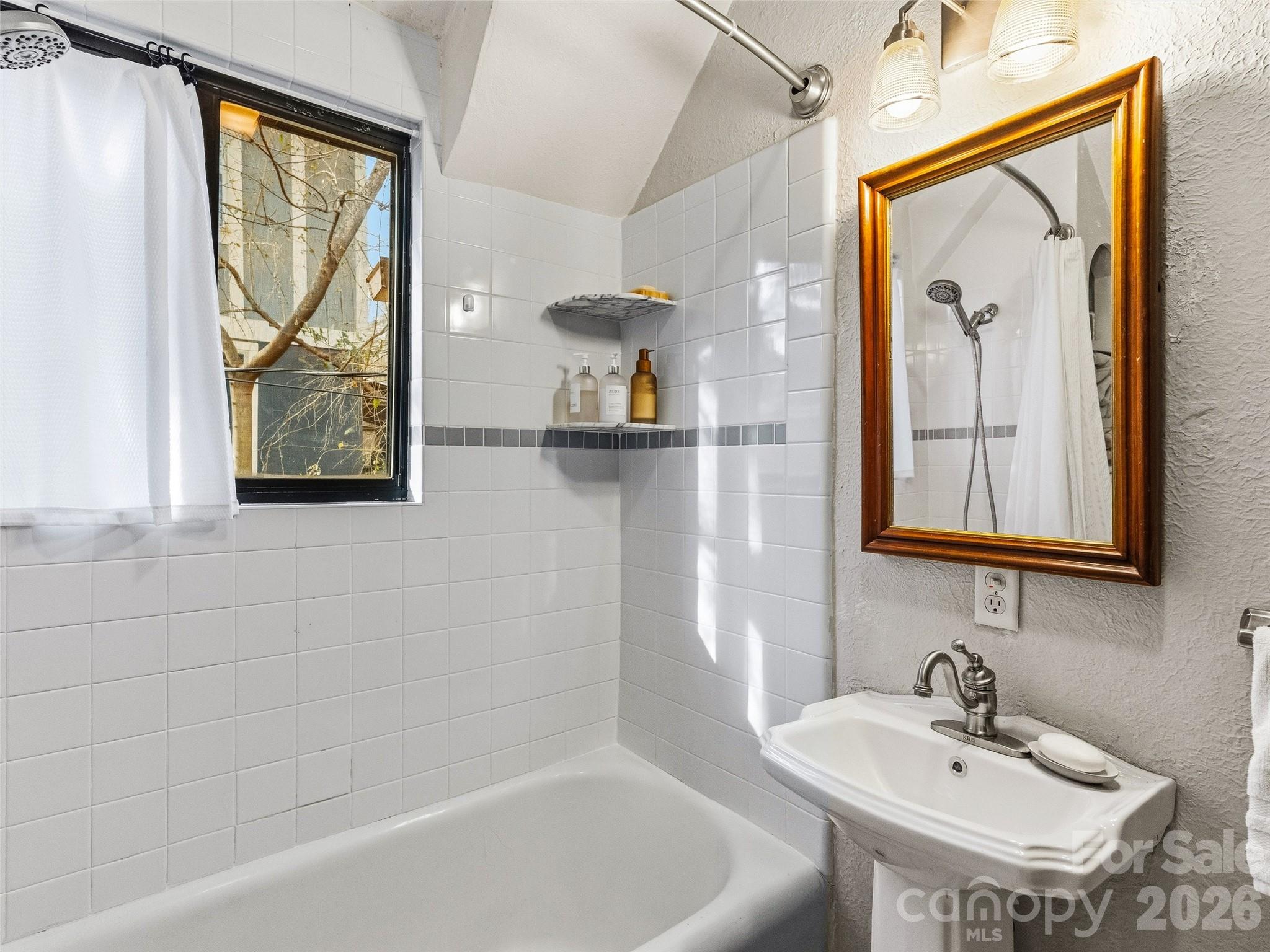 4 Duke Street Property Photo 26