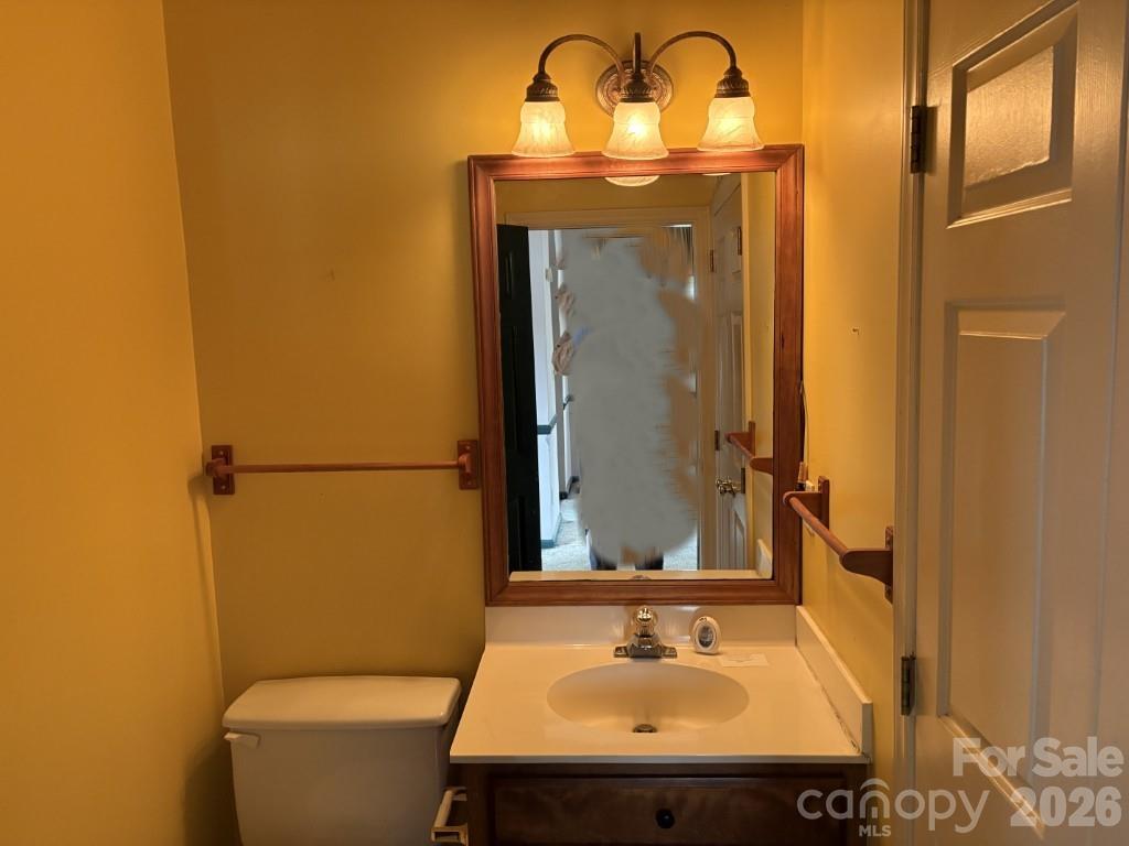 6231 Padget Parrish Court Property Photo 3