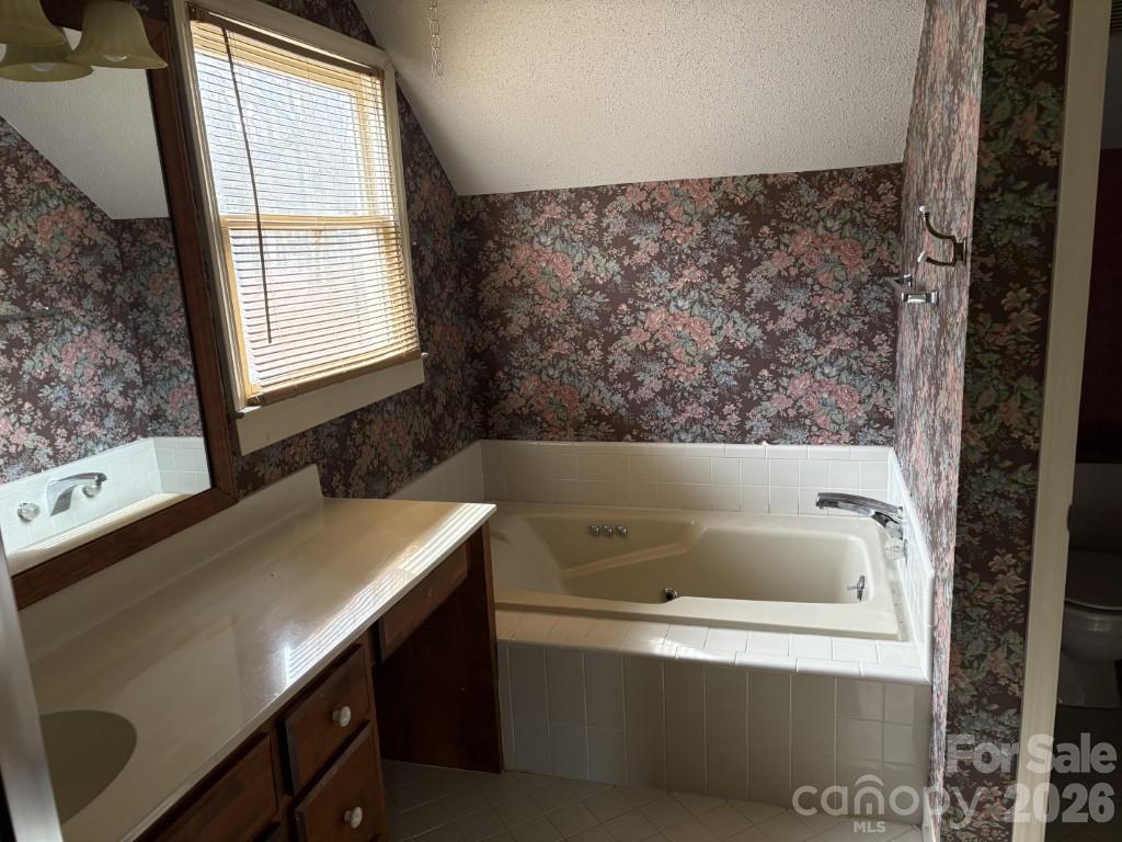6231 Padget Parrish Court Property Photo 12
