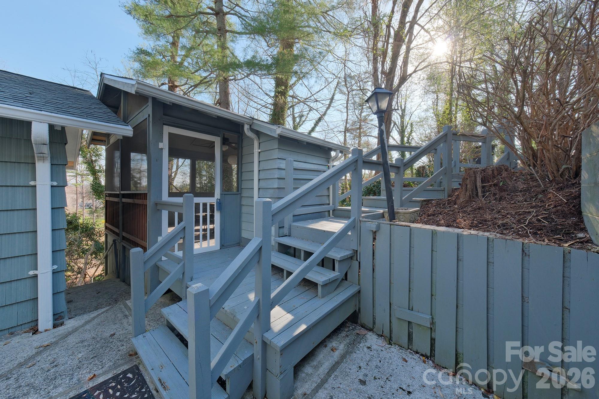 71 Norfolk Lane Property Photo 5