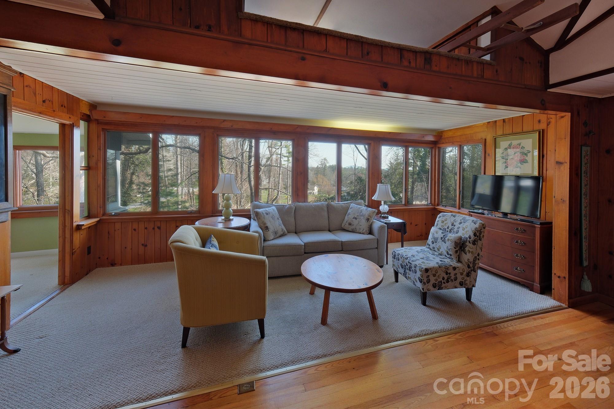 71 Norfolk Lane Property Photo 9