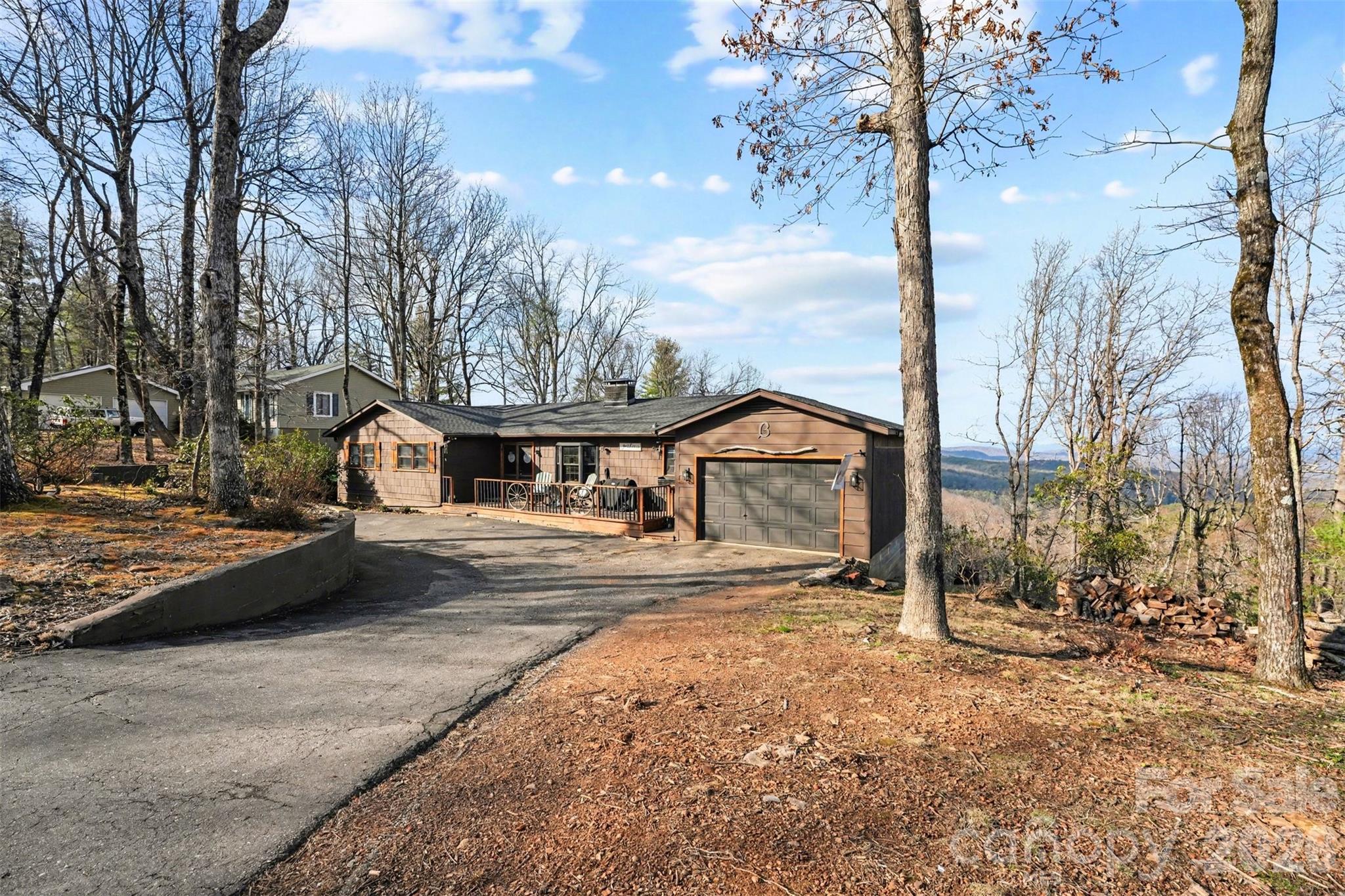 5475 Pine Ridge Drive Property Photo 1