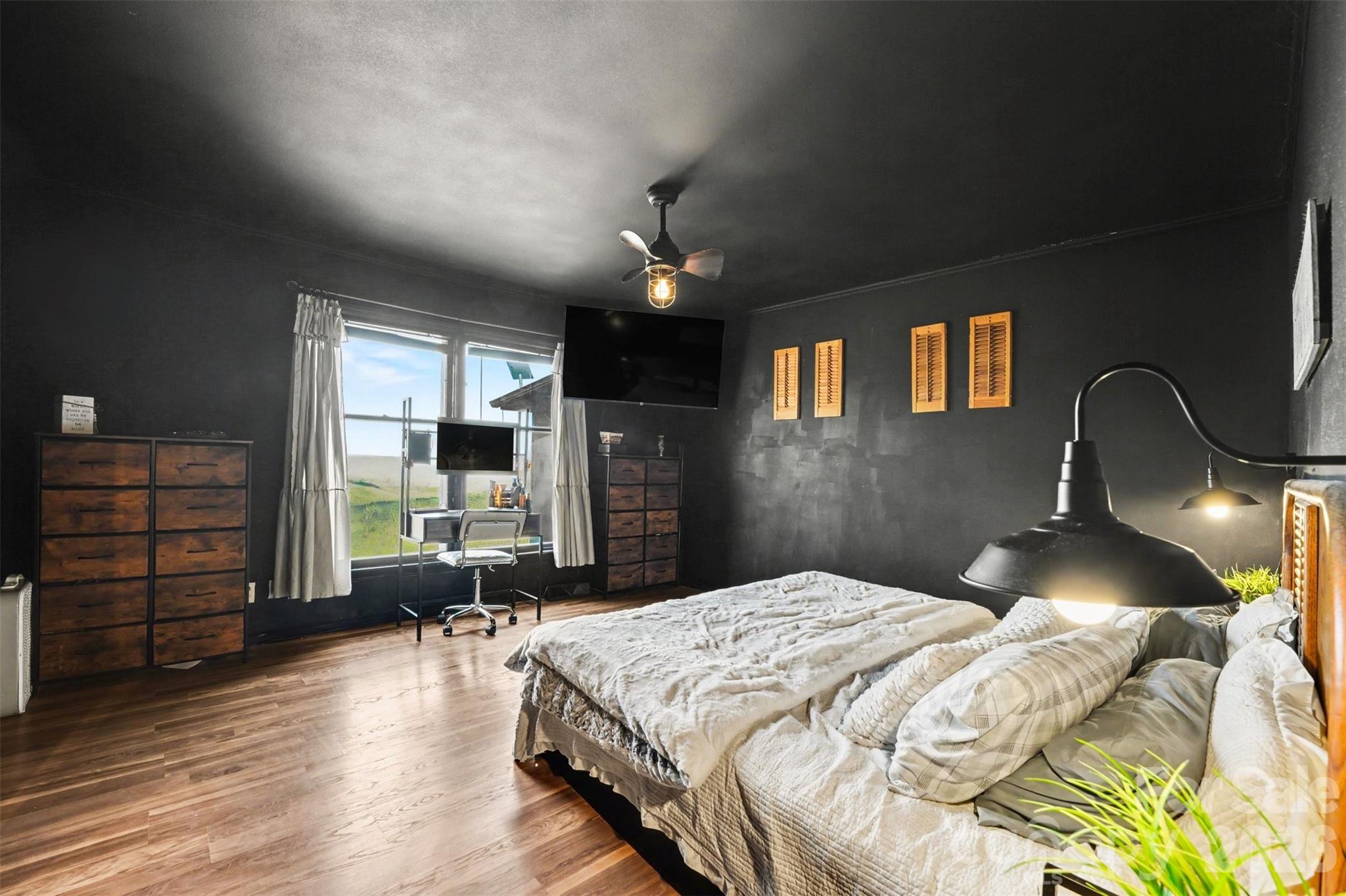 5475 Pine Ridge Drive Property Photo 12
