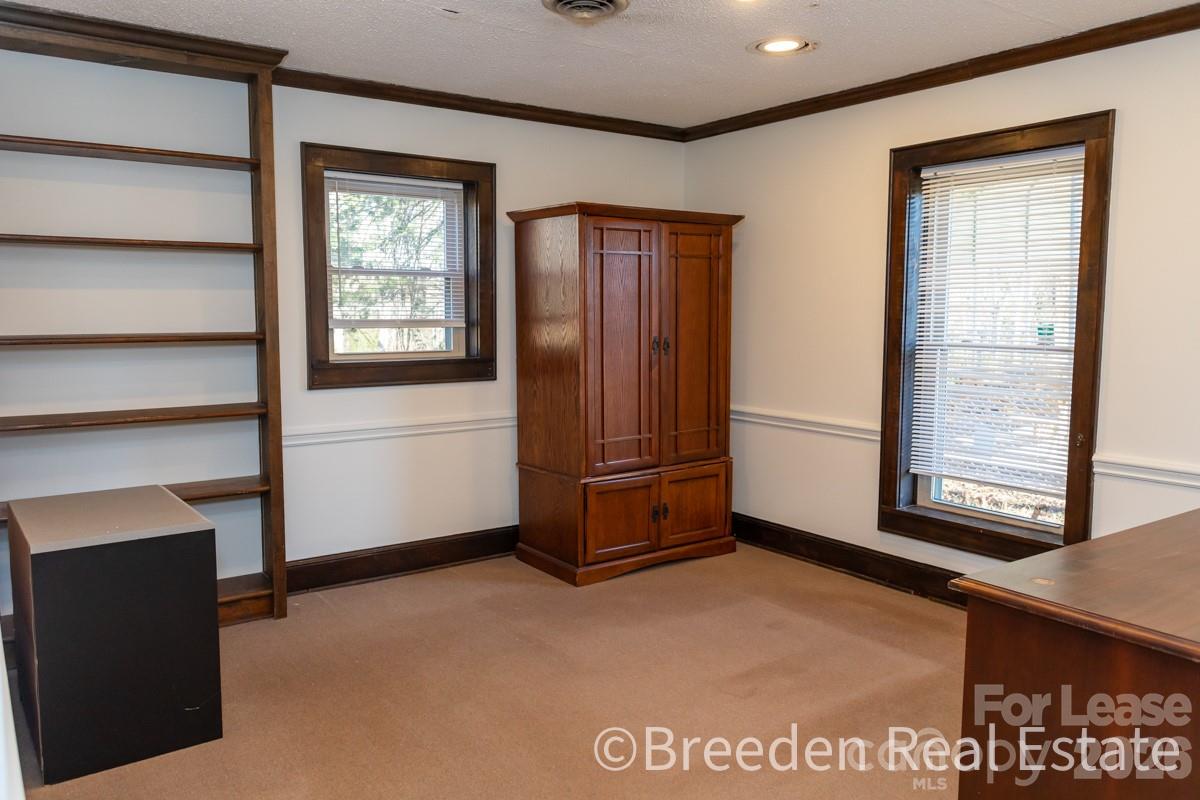 204 E Mcdowell Street Property Photo 4