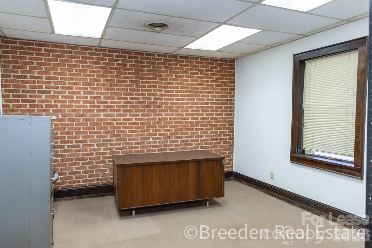 204 E Mcdowell Street Property Photo 8