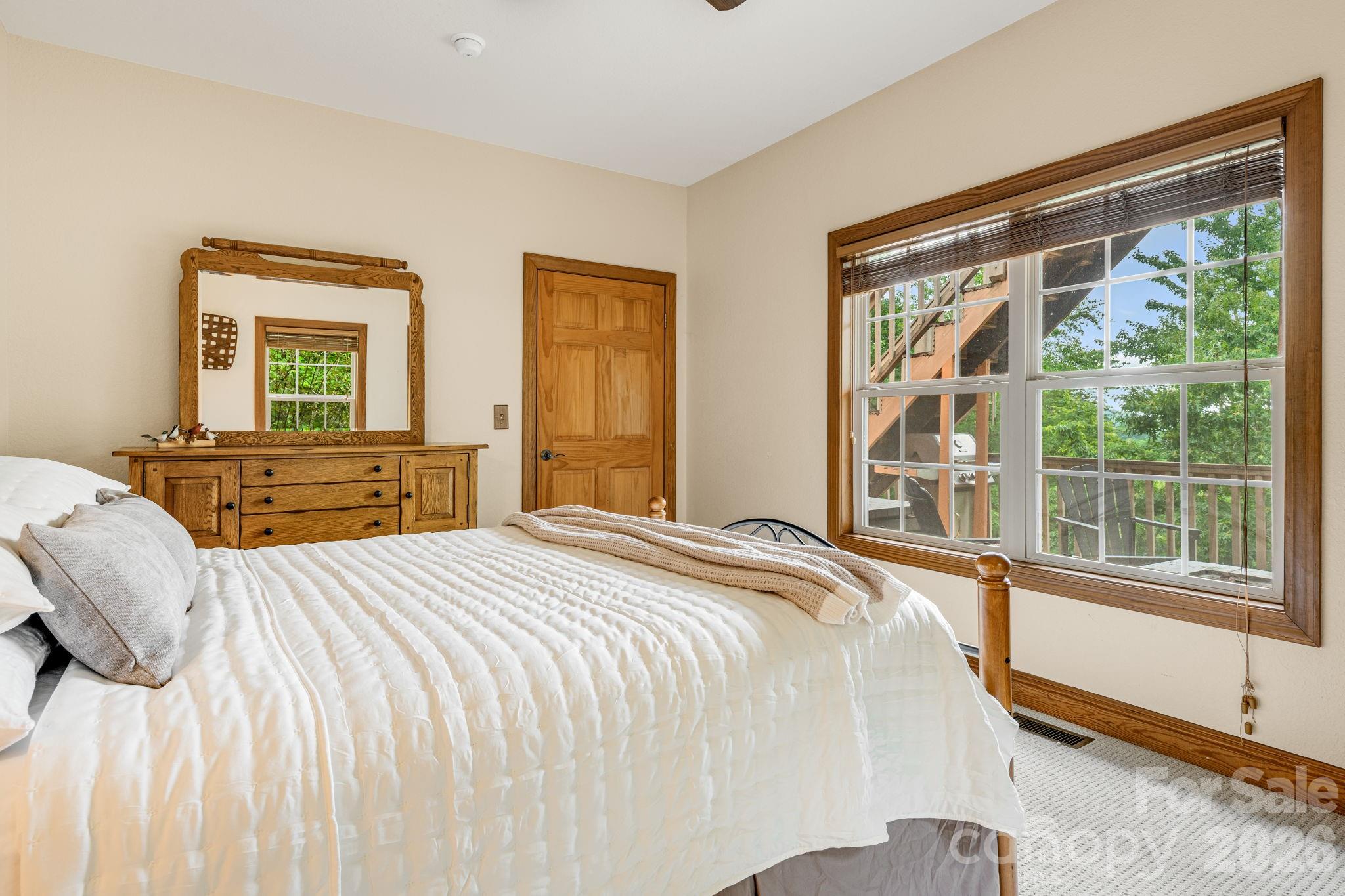 189 Cameron Lane Property Photo 16