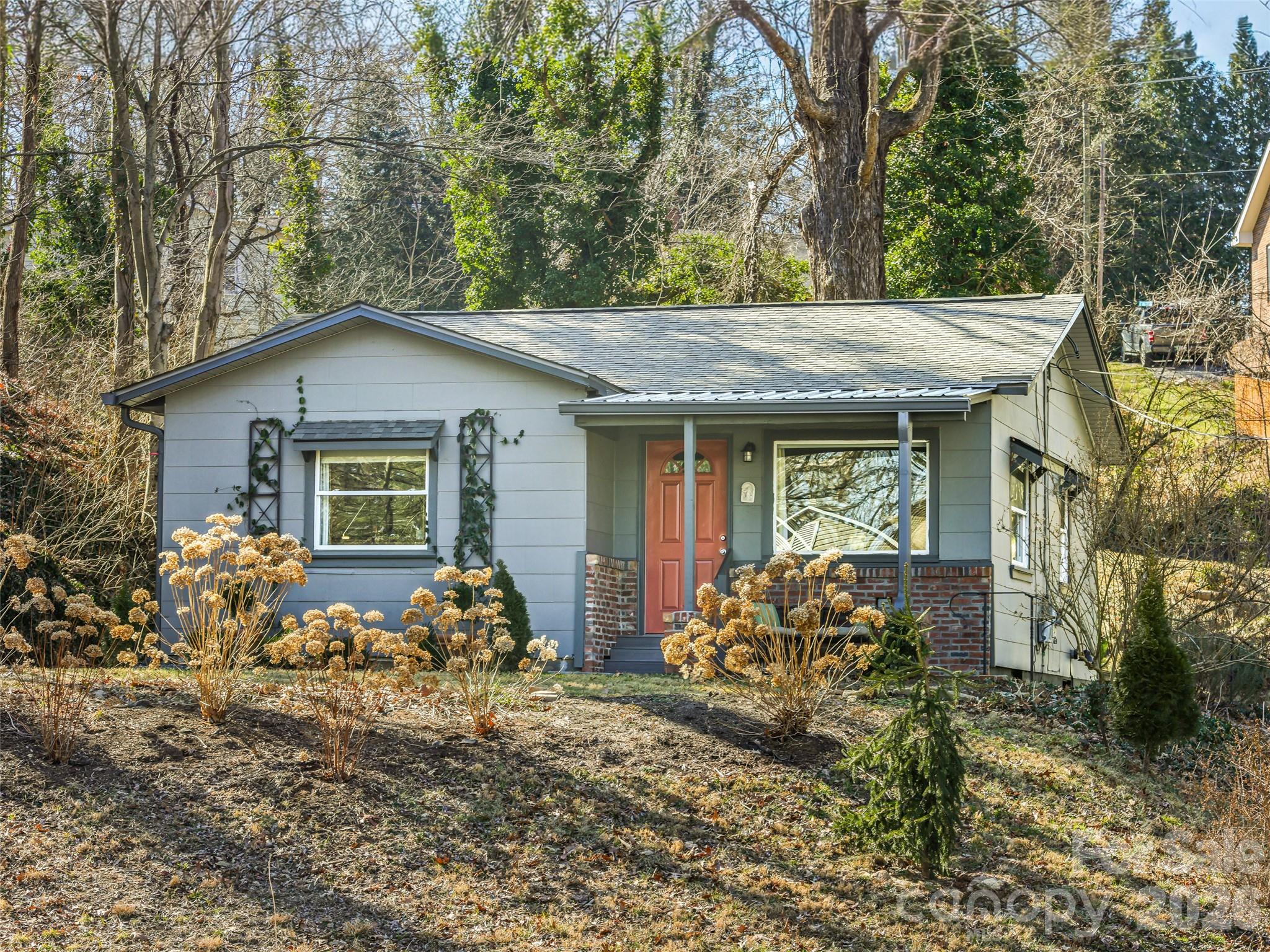 45 Shady Oak Drive Property Photo 1