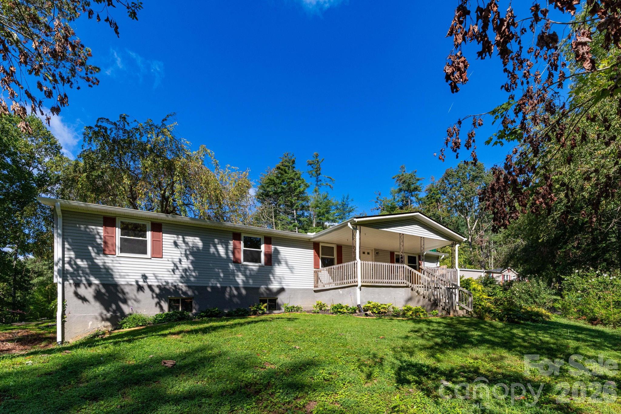 38 Mountainberry Lane Property Photo 1
