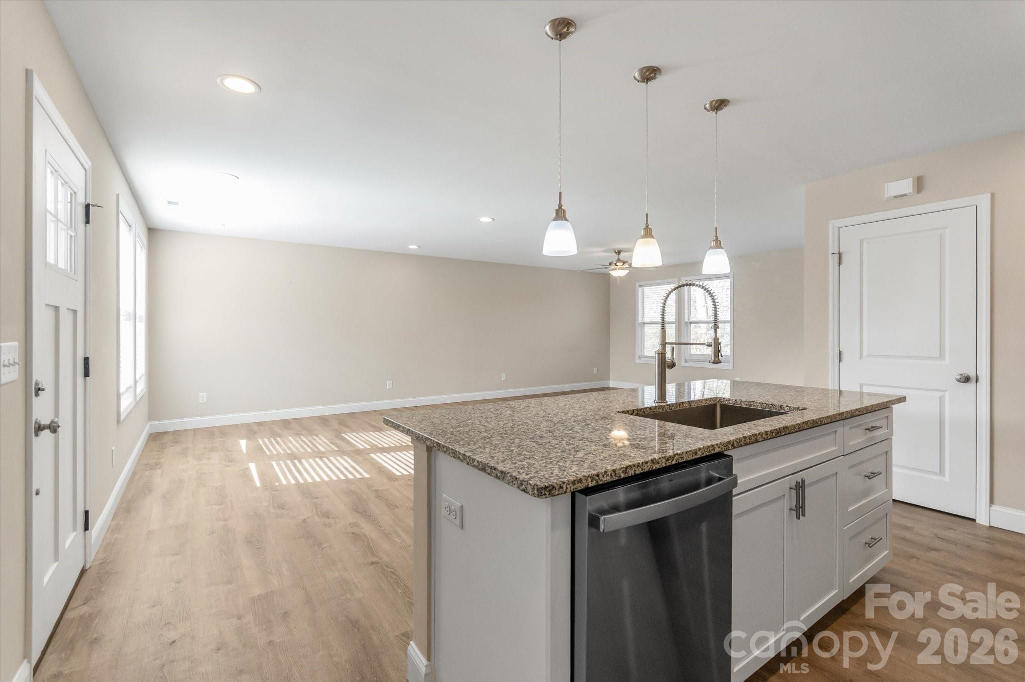 127 Hawthorne Drive Property Photo 12