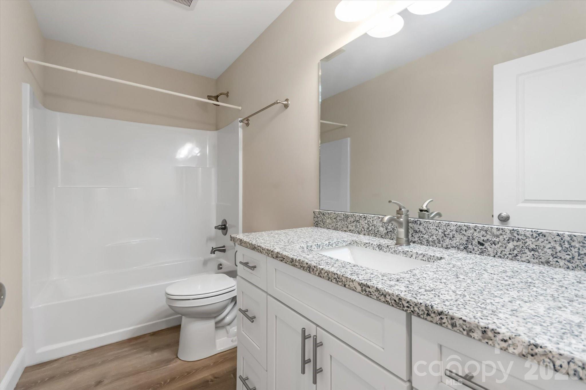 127 Hawthorne Drive Property Photo 17