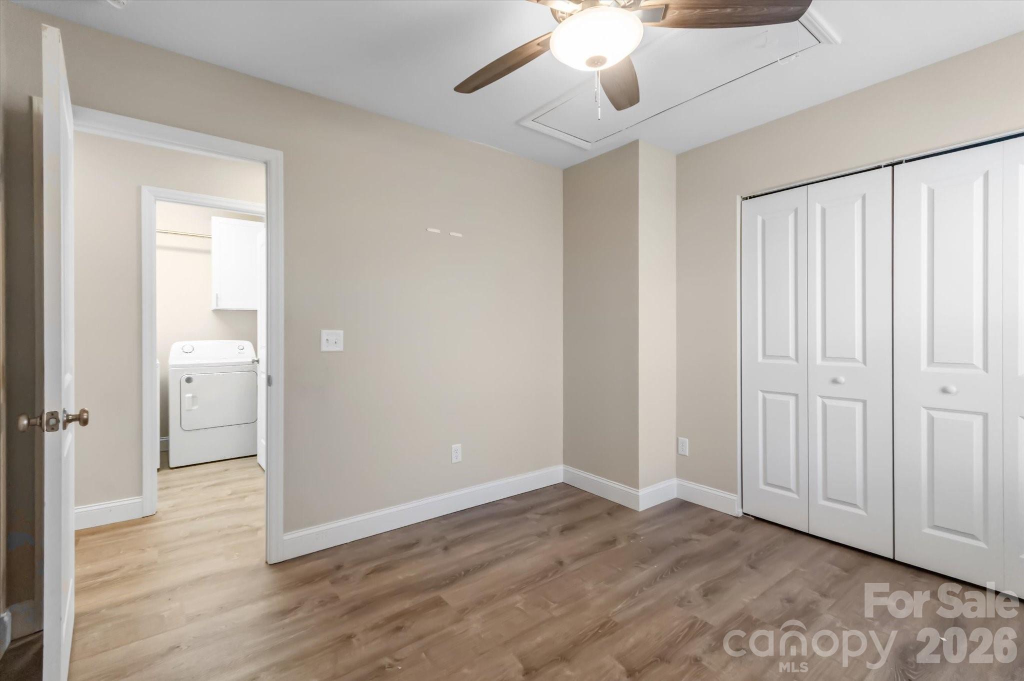127 Hawthorne Drive Property Photo 23