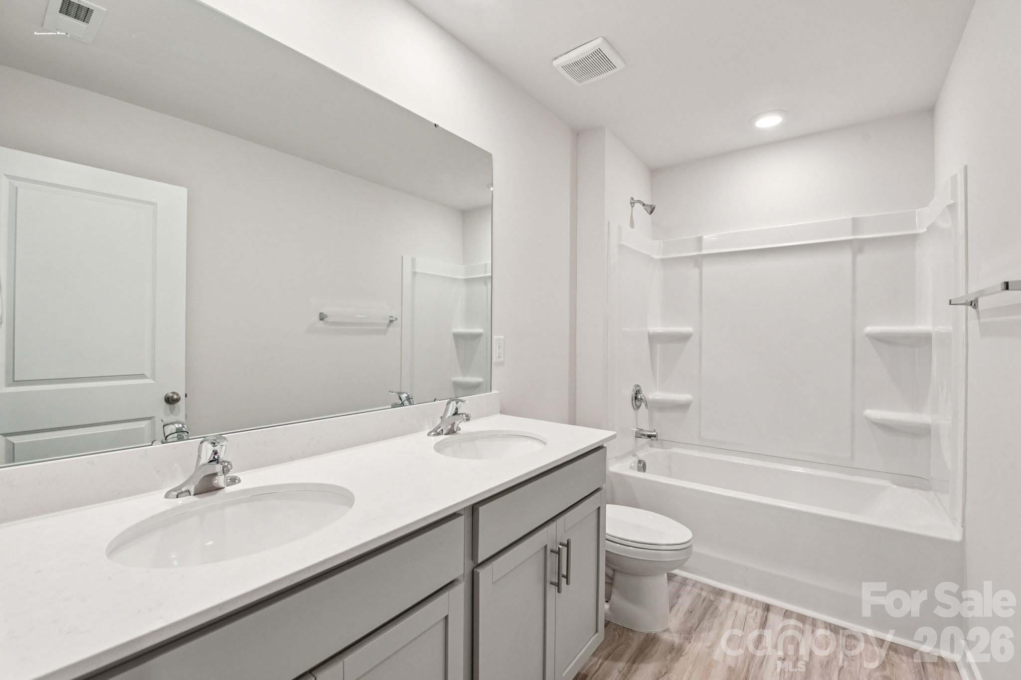 618 Dazzle Loop Property Photo 17