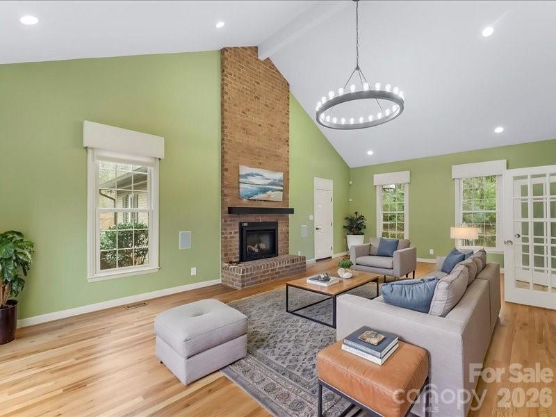 112 Parkland Street Property Photo 7
